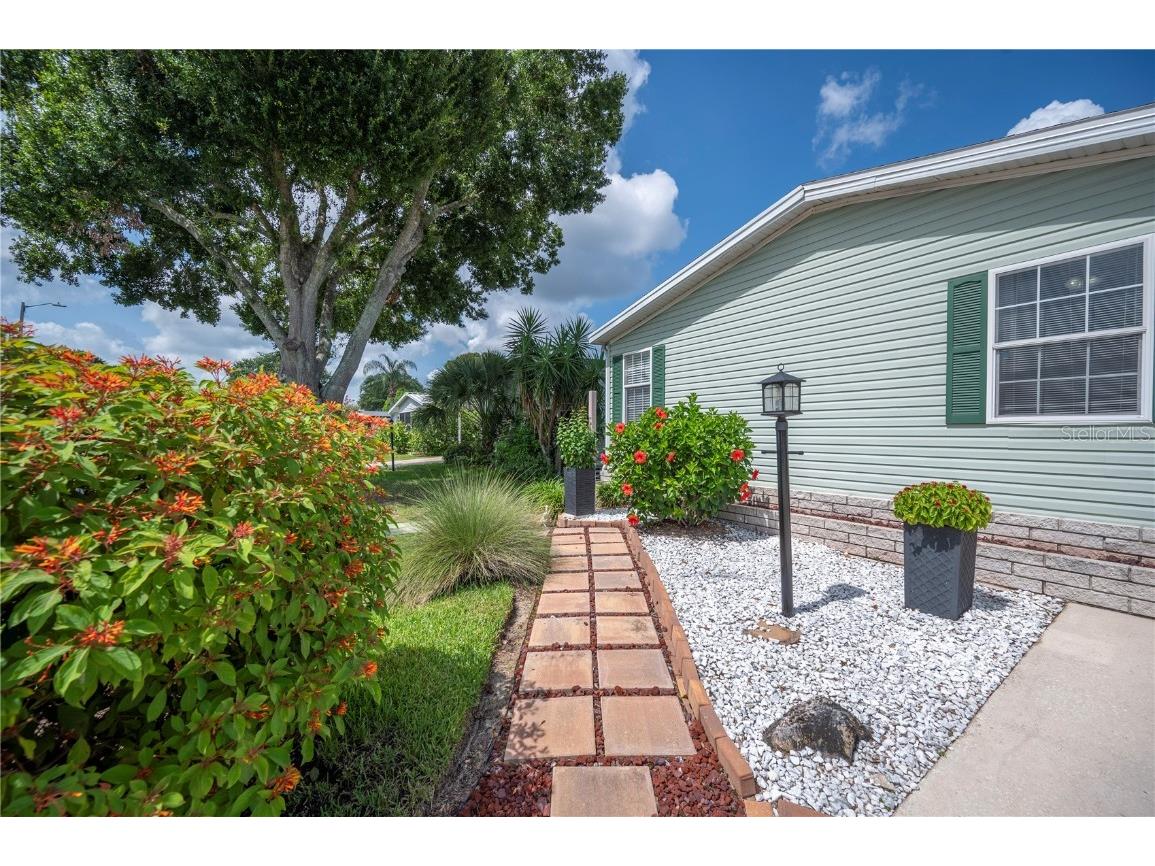 6335 Grove Pointe Drive SE Winter Haven FL 33884 P4935467 image4