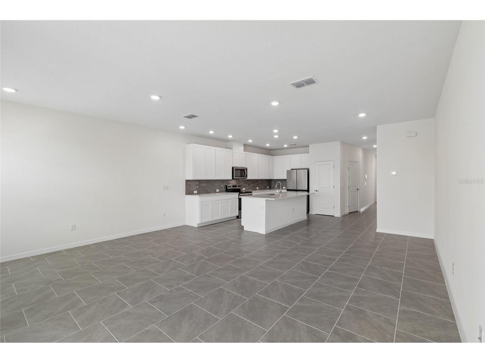6335 Jensen View Avenue Apollo Beach FL 33572 TB8497049 image4