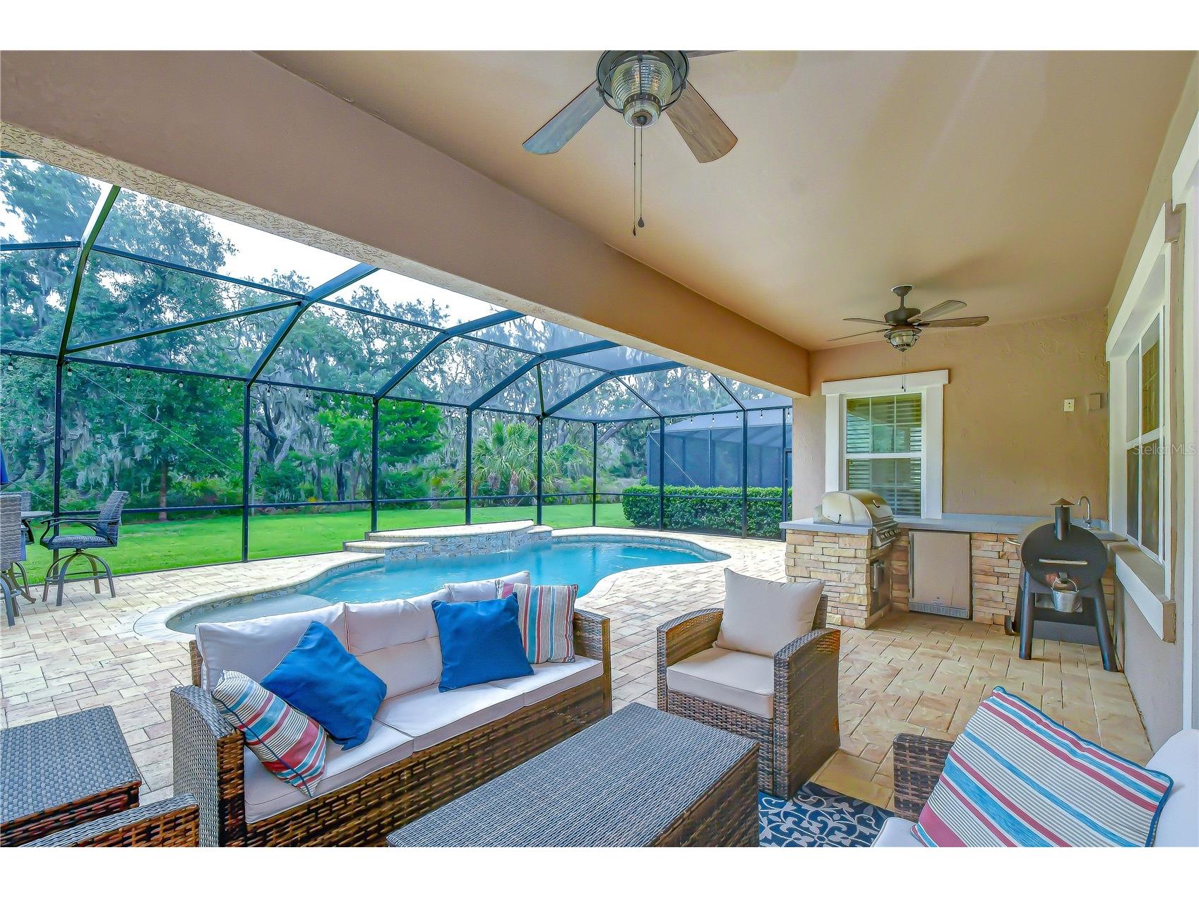 6335 Knob Tree Drive Lithia FL 33547 TB8515838 image3