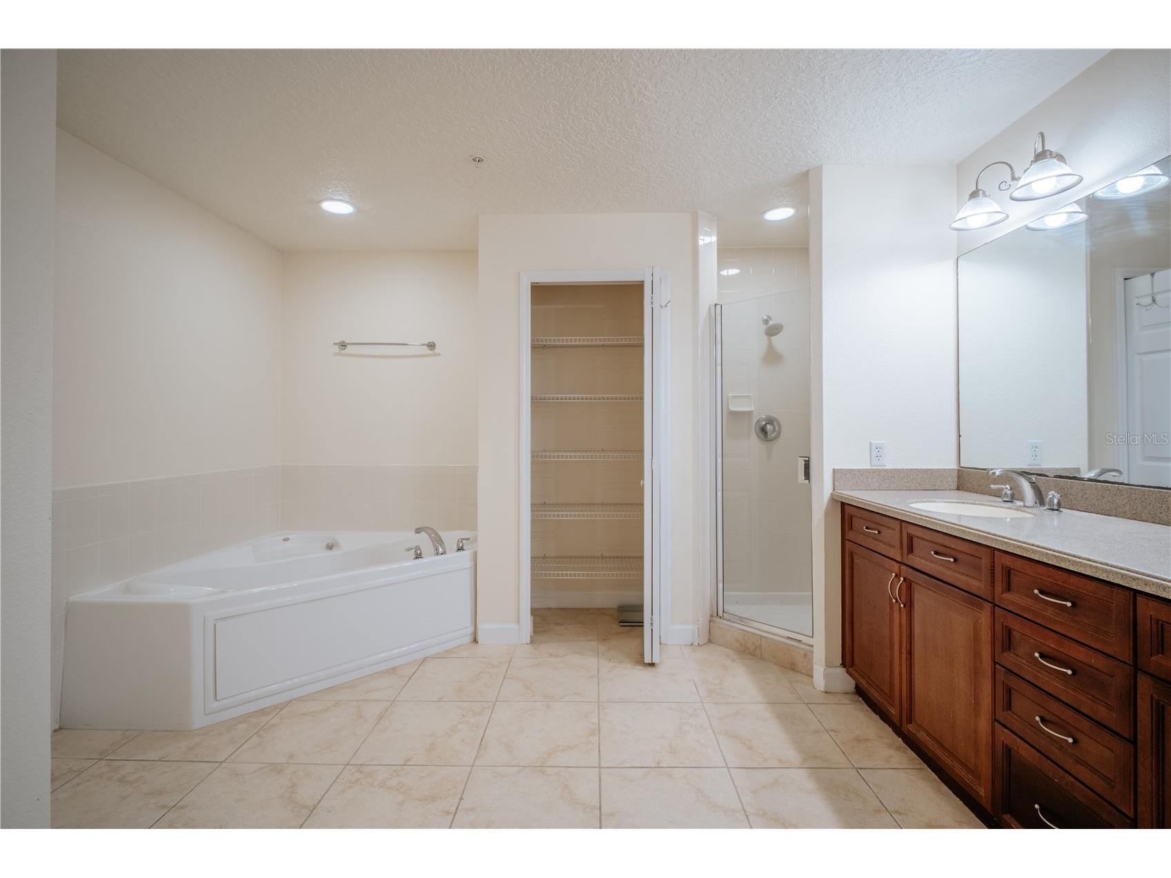 6336 Buford Street #201 Orlando FL 32835 O6393818 image25