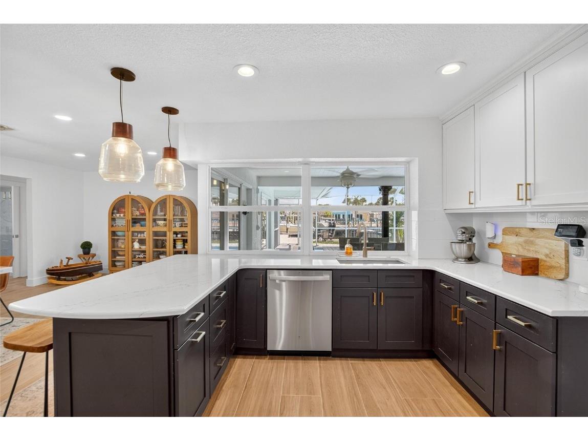 6337 Cocoa Lane Apollo Beach FL 33572 TB8431397 image5