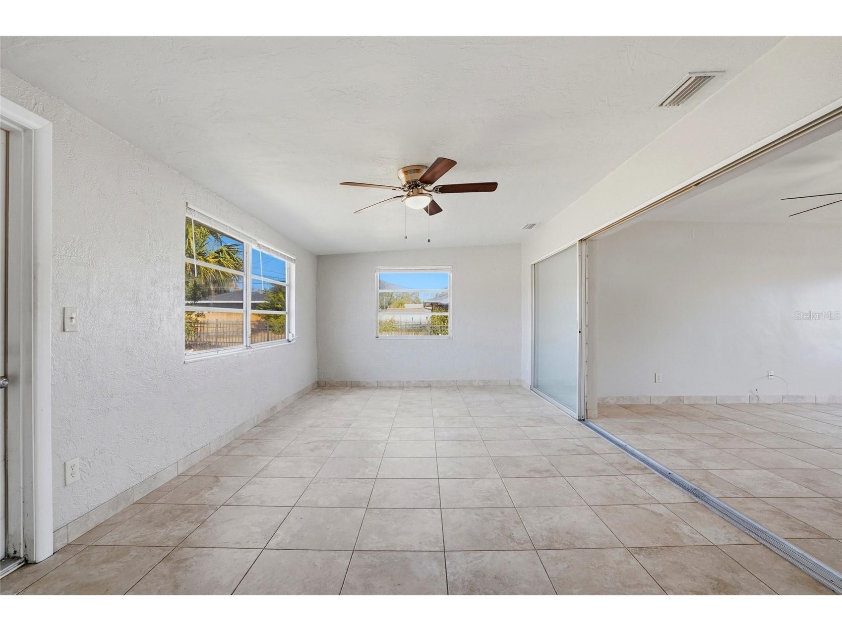 6338 21st Street N Saint Petersburg FL 33702 TB8477573 image16