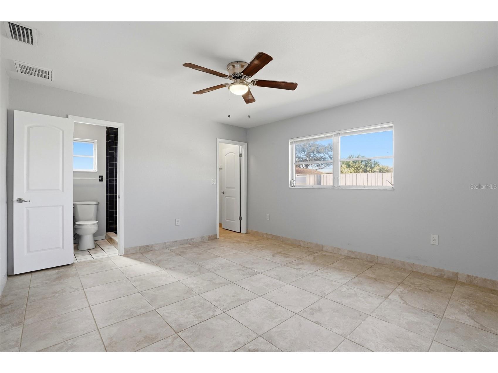 6338 21st Street N Saint Petersburg FL 33702 TB8477573 image21