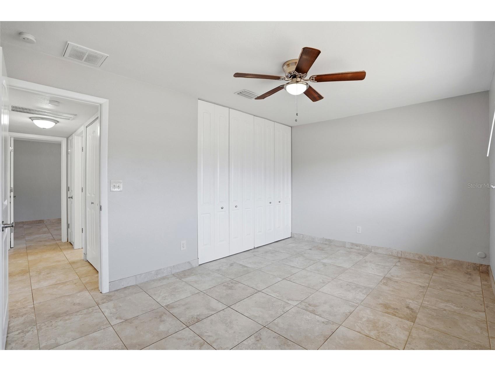 6338 21st Street N Saint Petersburg FL 33702 TB8477573 image28