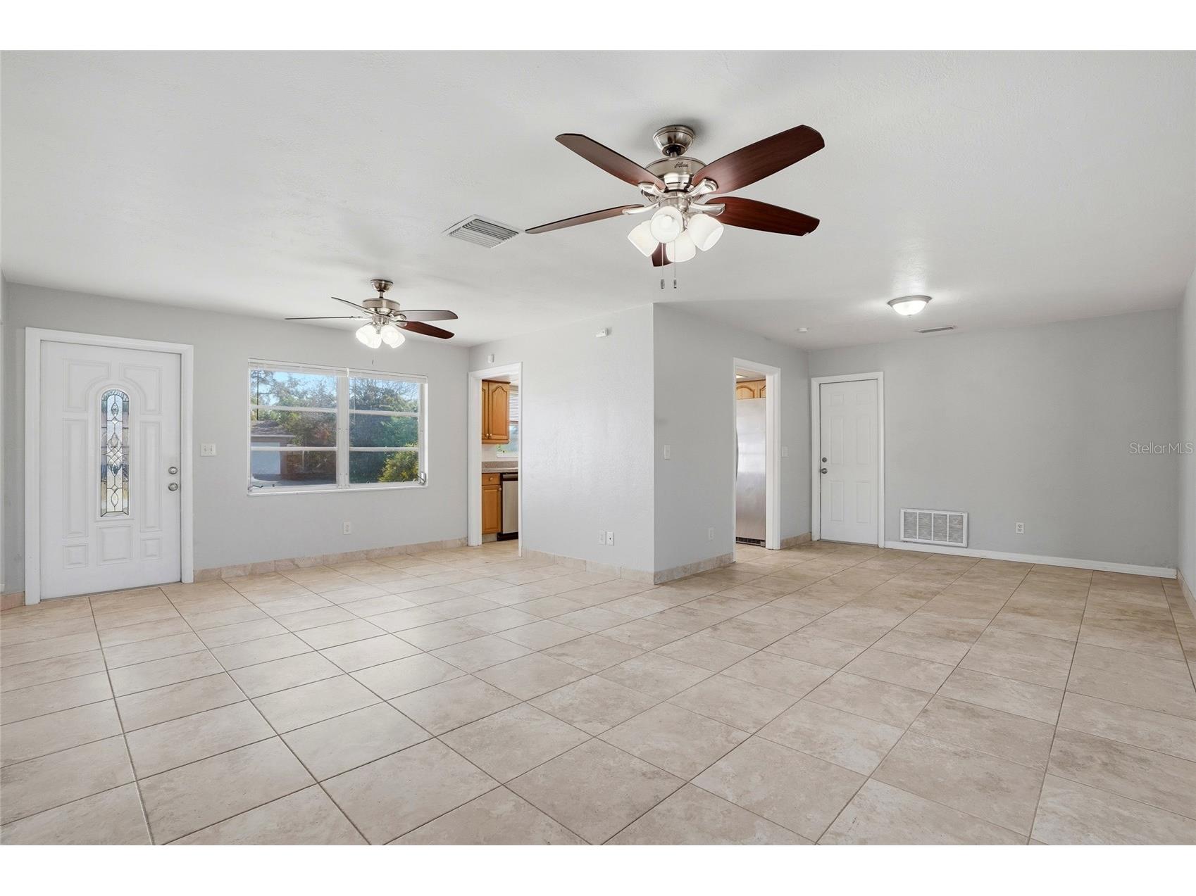 6338 21st Street N Saint Petersburg FL 33702 TB8477573 image5