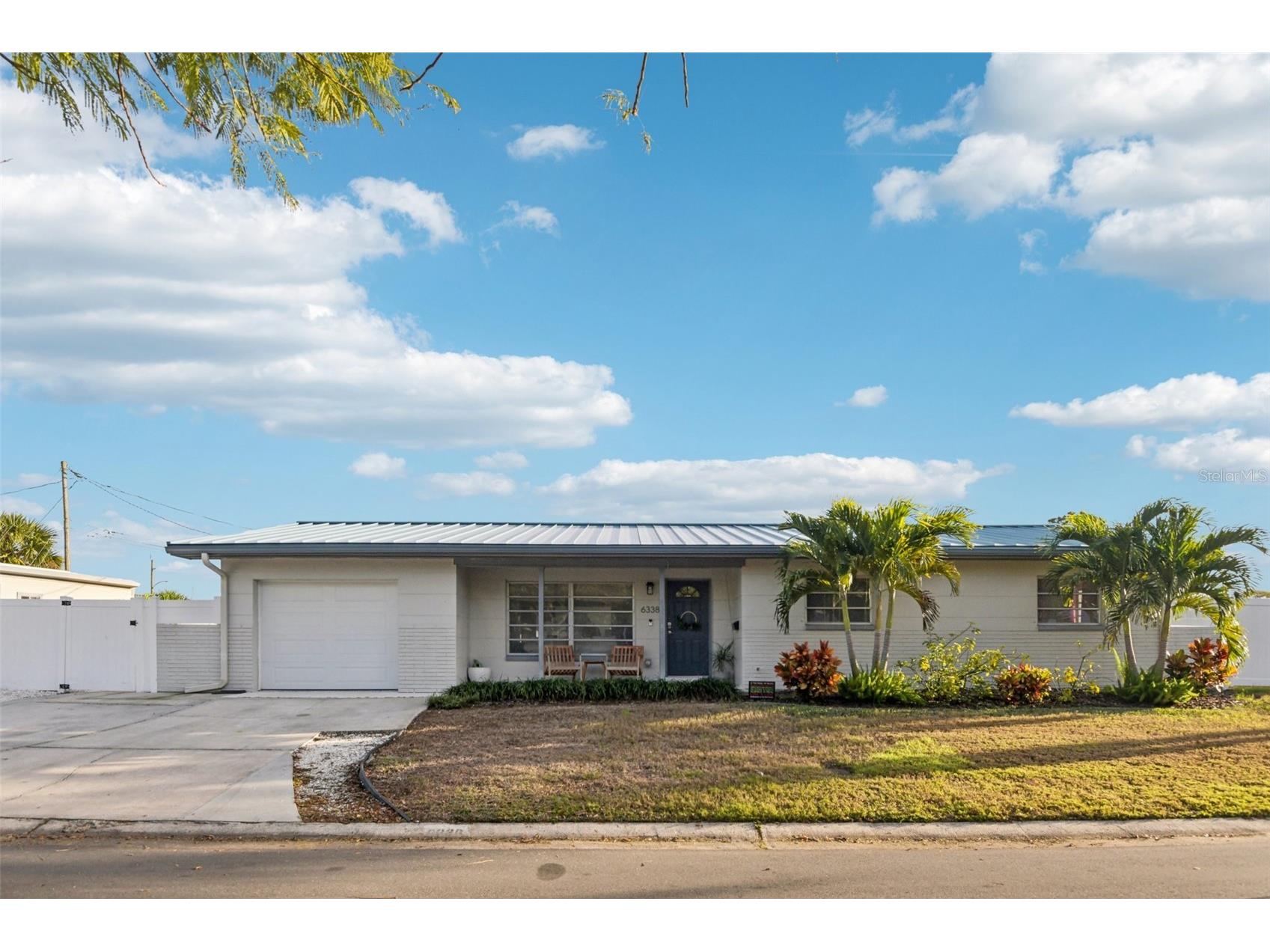 6338 6th Avenue S Saint Petersburg FL 33707 TB8463971 image1