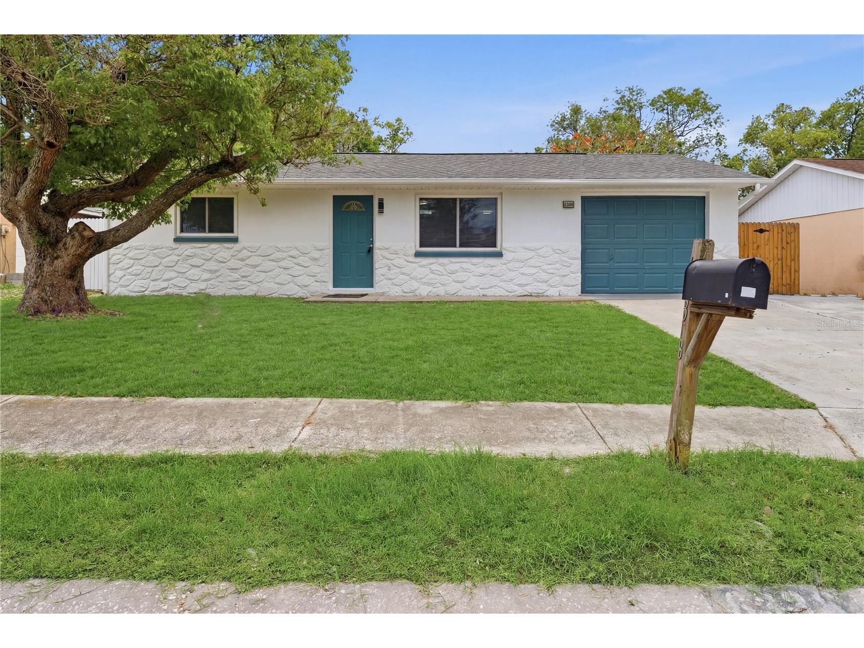 6338 Aberdeen Ave New Port Richey FL 34653 TB8514197 image1
