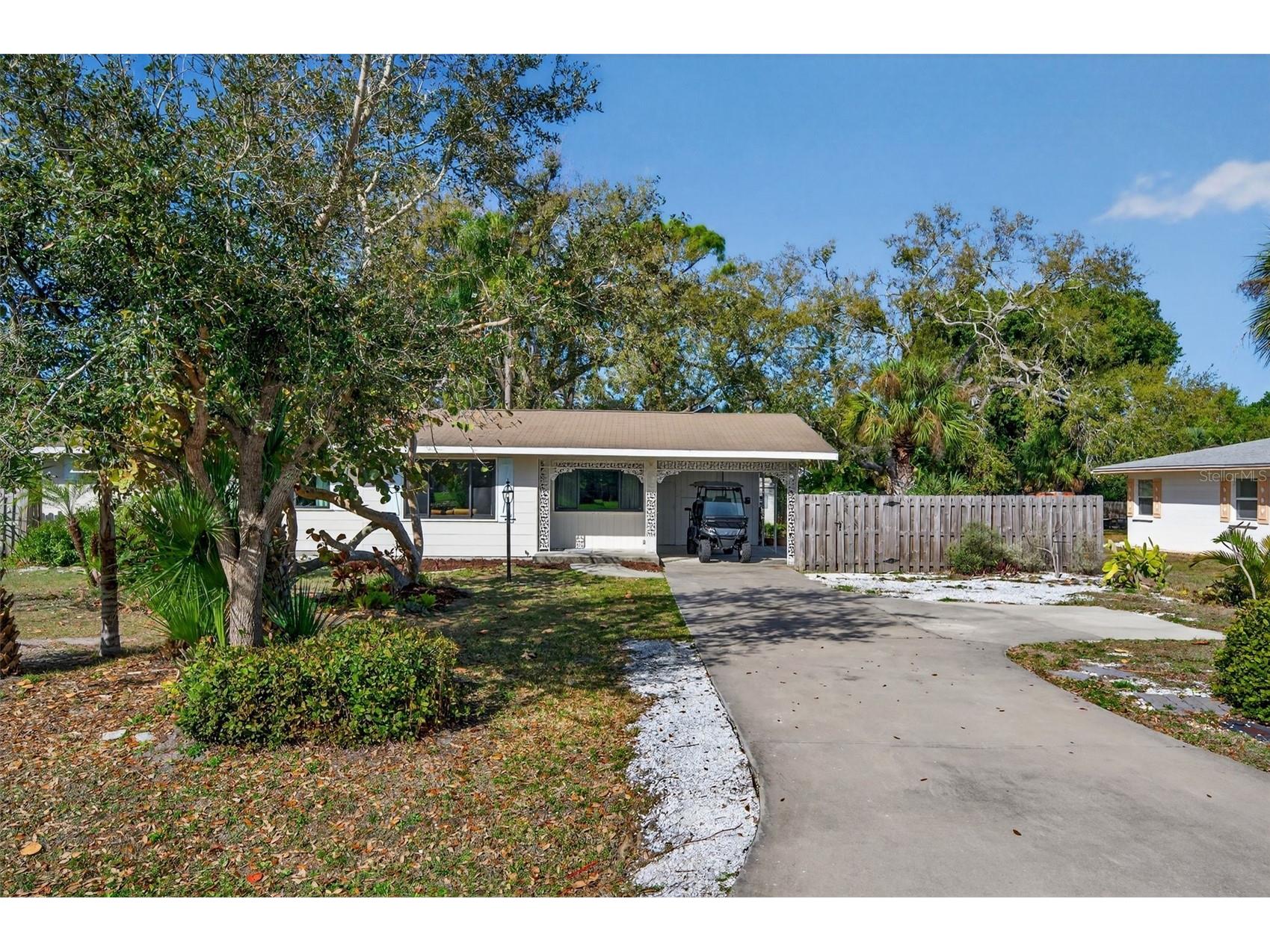 6338 Beechwood Avenue Sarasota FL 34231 A4685783 image3