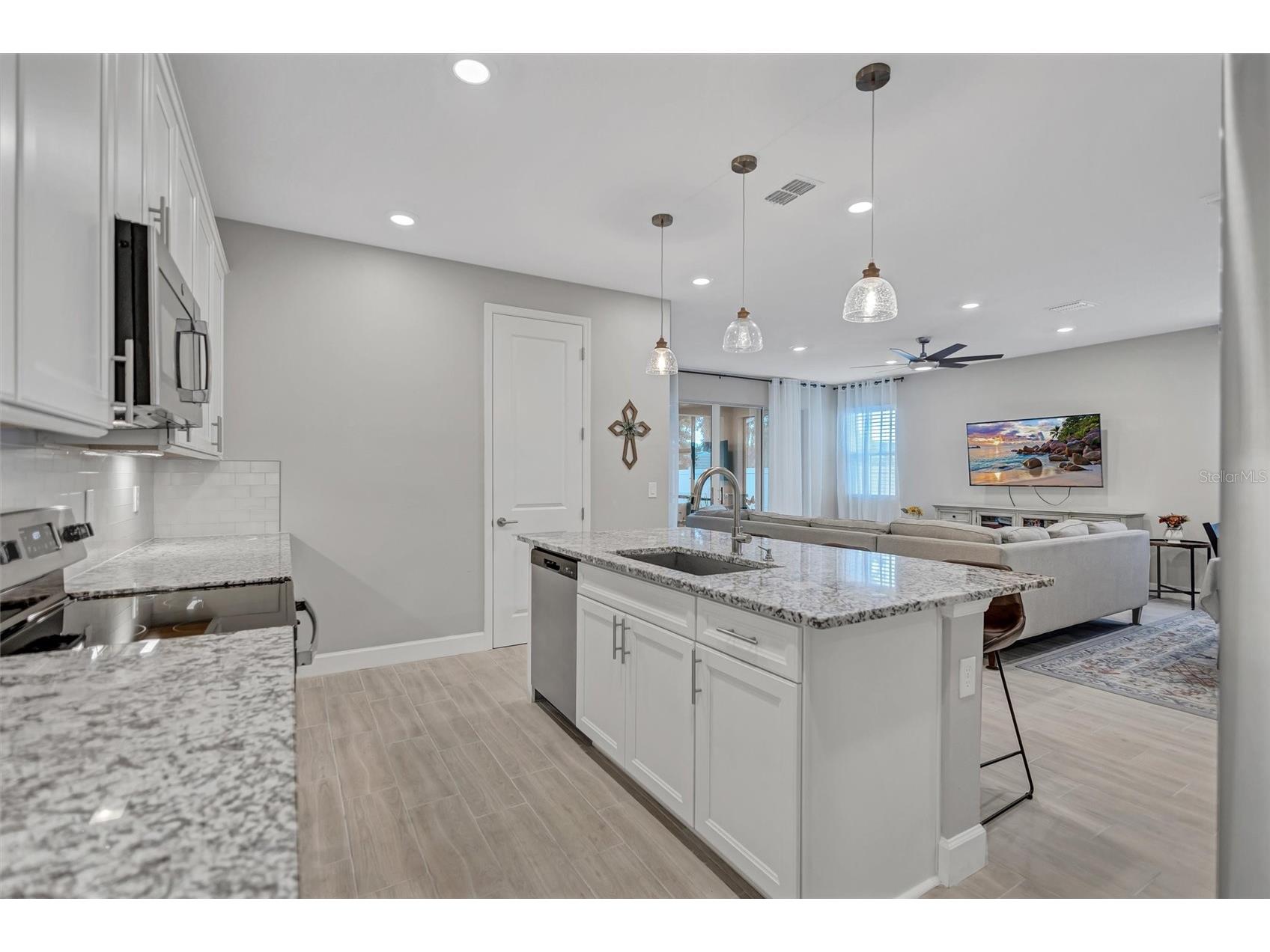 6339 Dolostone Drive Lakeland FL 33811 TB8498306 image22