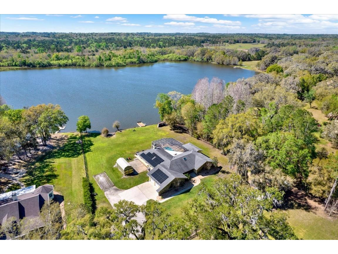 6339 Griffin Road Brooksville FL 34601 - LAKE IRVIN W7872780 image1