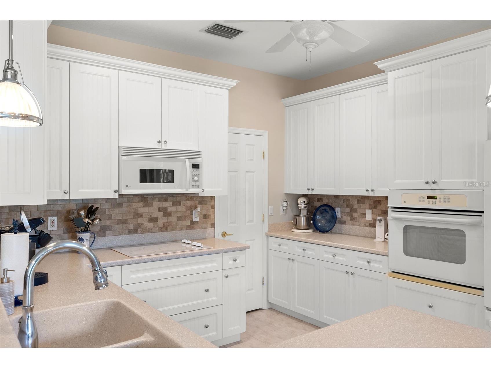 6339 Vista Verde Drive E Gulfport FL 33707 TB8484593 image16