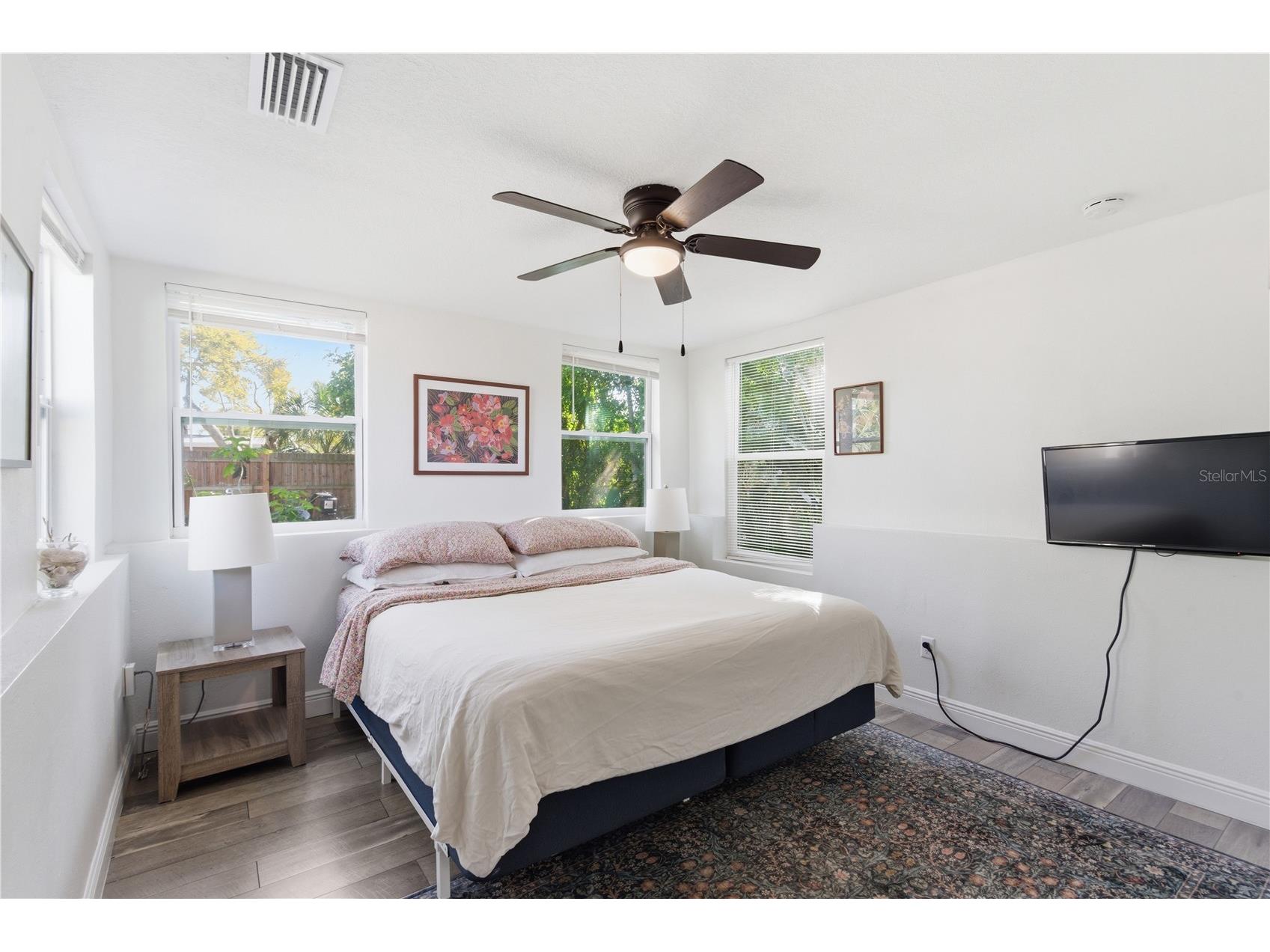 634 61st Avenue S Saint Petersburg FL 33705 TB8486264 image13