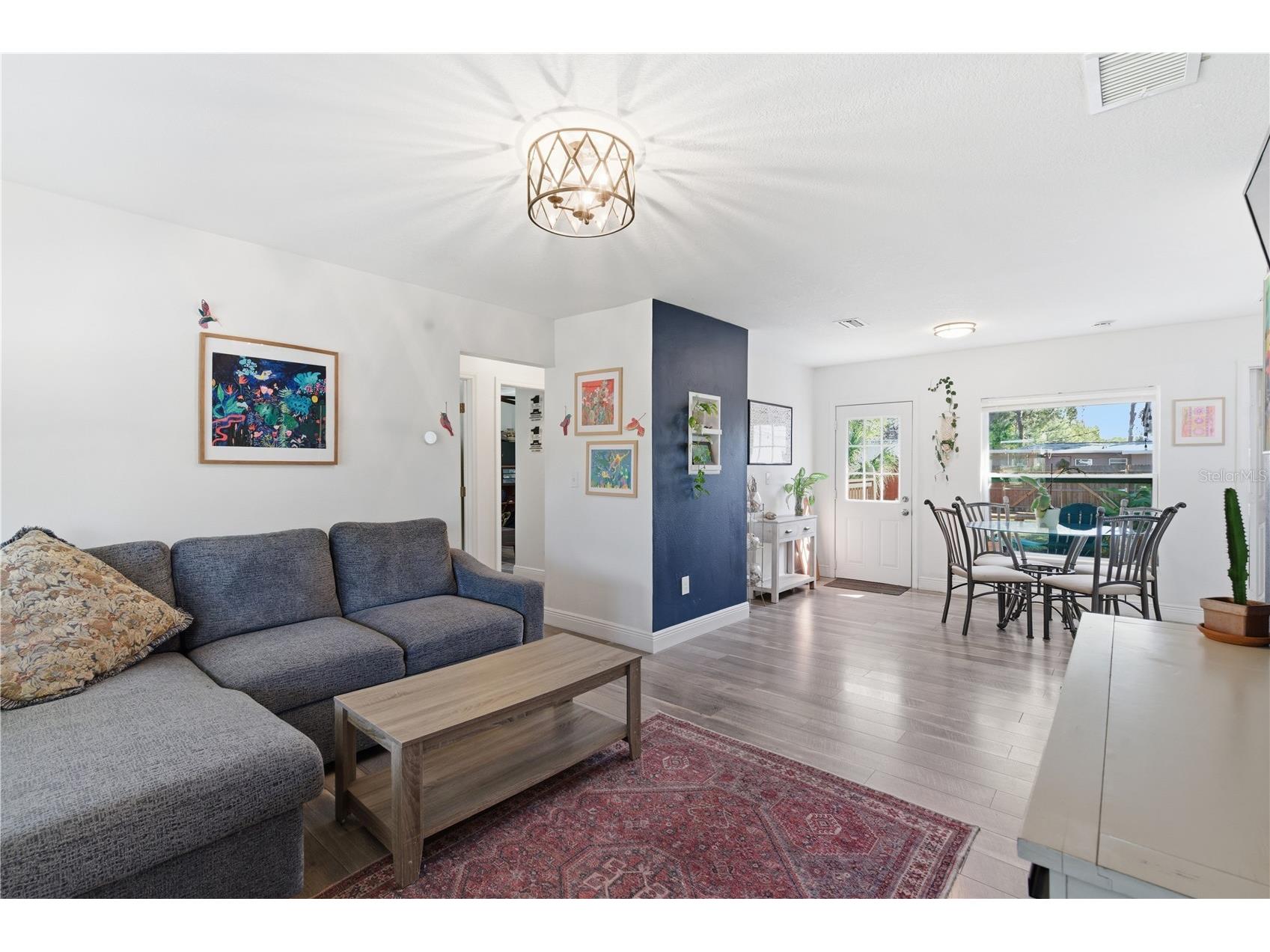 634 61st Avenue S Saint Petersburg FL 33705 TB8486264 image3