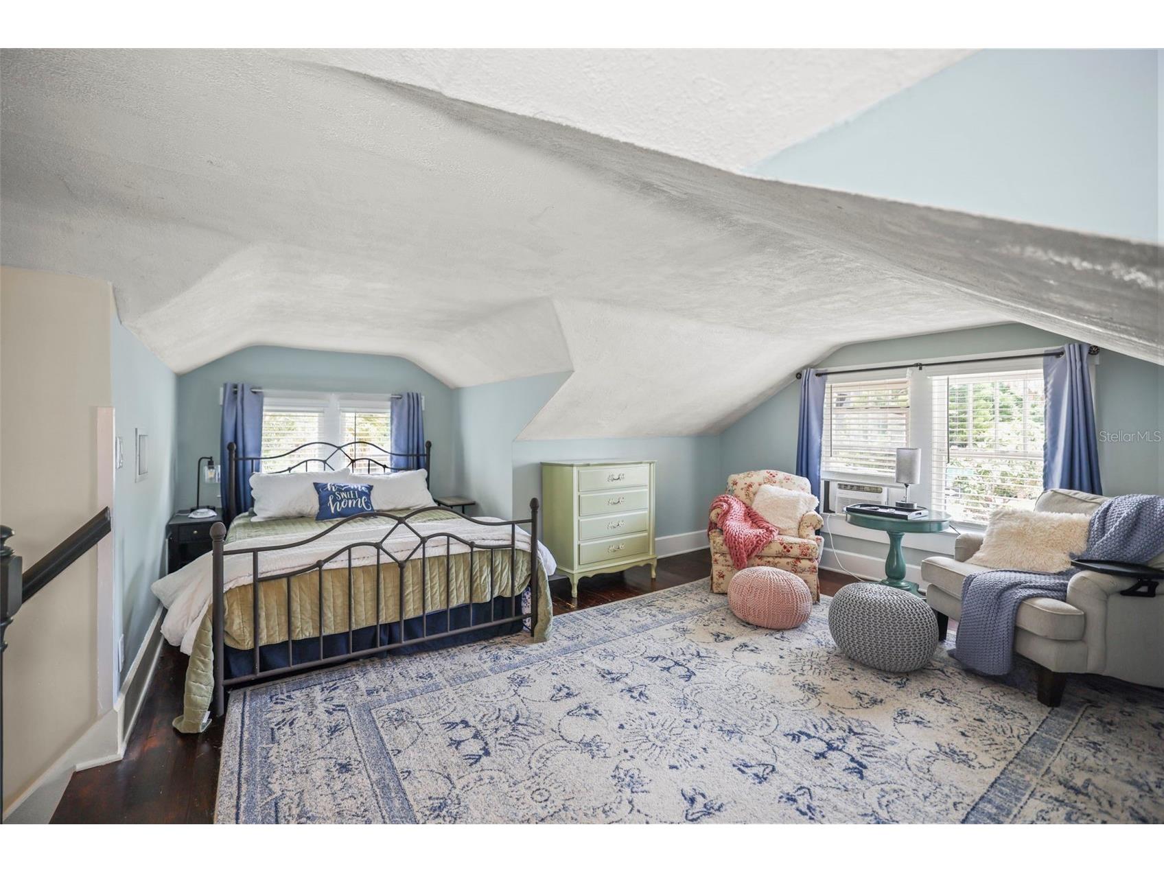 634 6th Street N Saint Petersburg FL 33701 TB8520240 image24