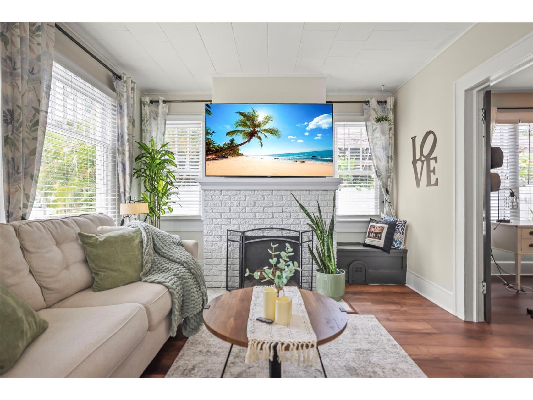 634 6th Street N Saint Petersburg FL 33701 TB8520240 image8