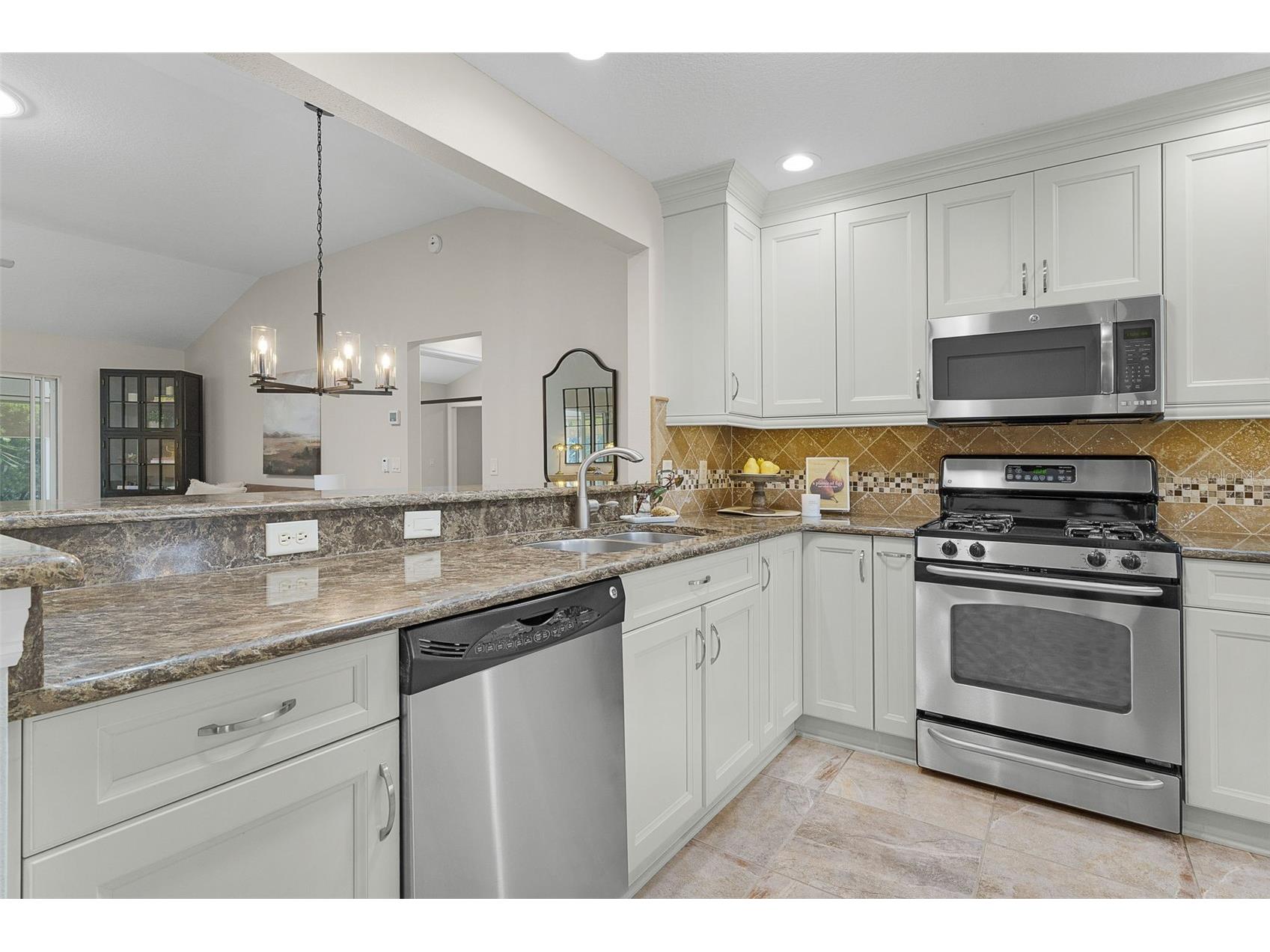 634 Allenwood Loop The Villages FL 32162 G5114664 image6