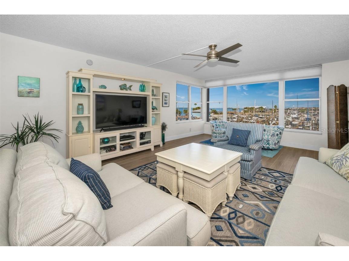 634 Edgewater Drive #348 Dunedin FL 34698 TB8446572 image3