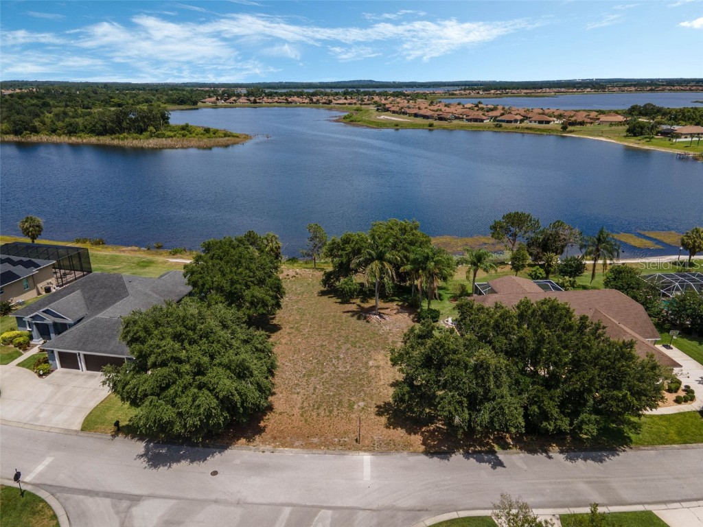634 Hart Lake Drive Winter Haven FL 33884 - Hart Lake TB8380643 image1