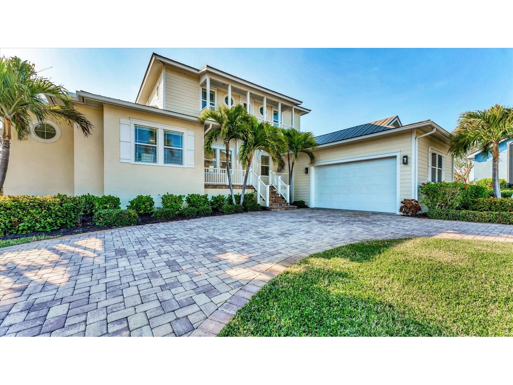 634 Key Royale Drive Holmes Beach FL 34217 A4683541 image1