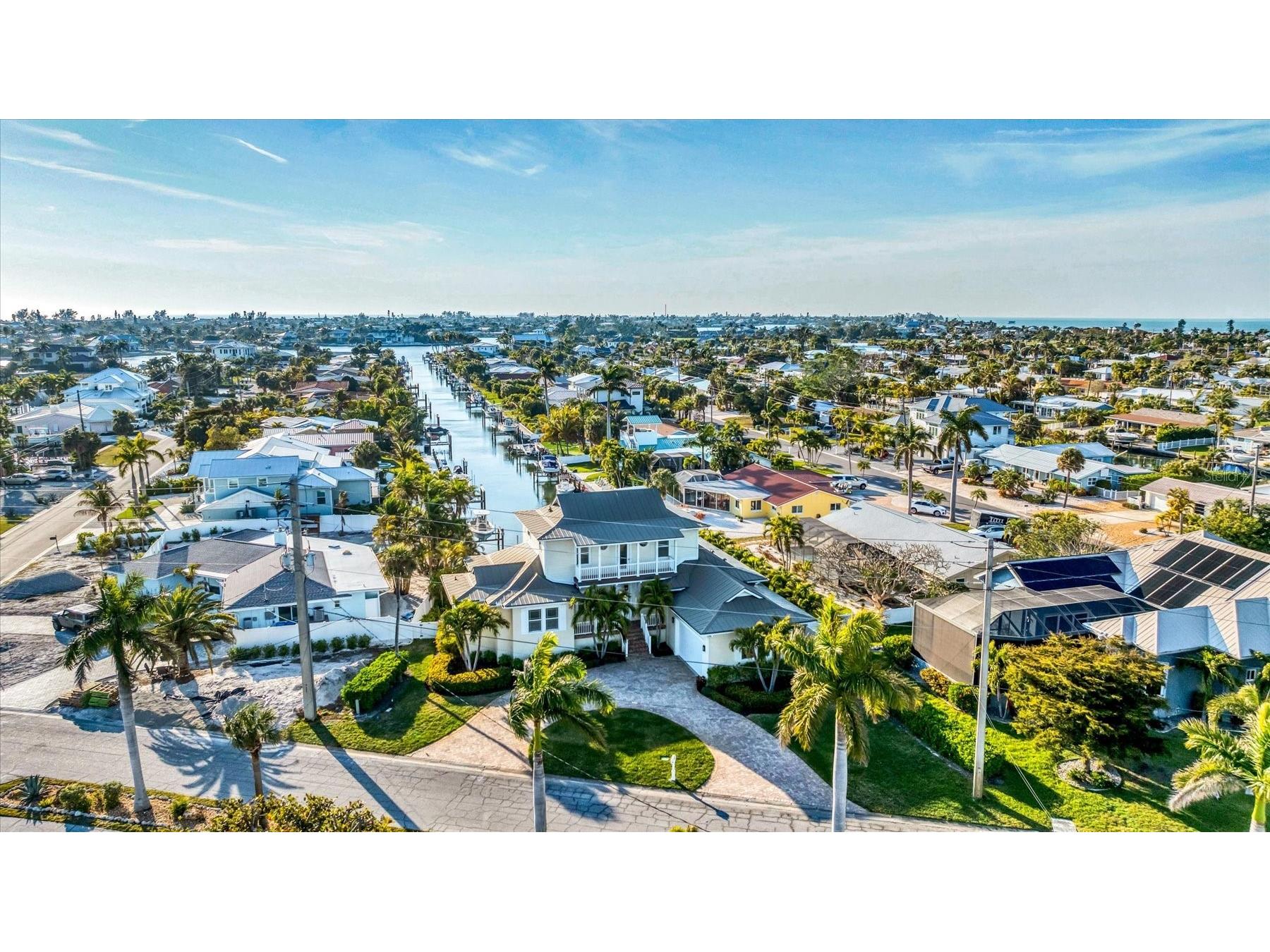 634 Key Royale Drive Holmes Beach FL 34217 A4683541 image4