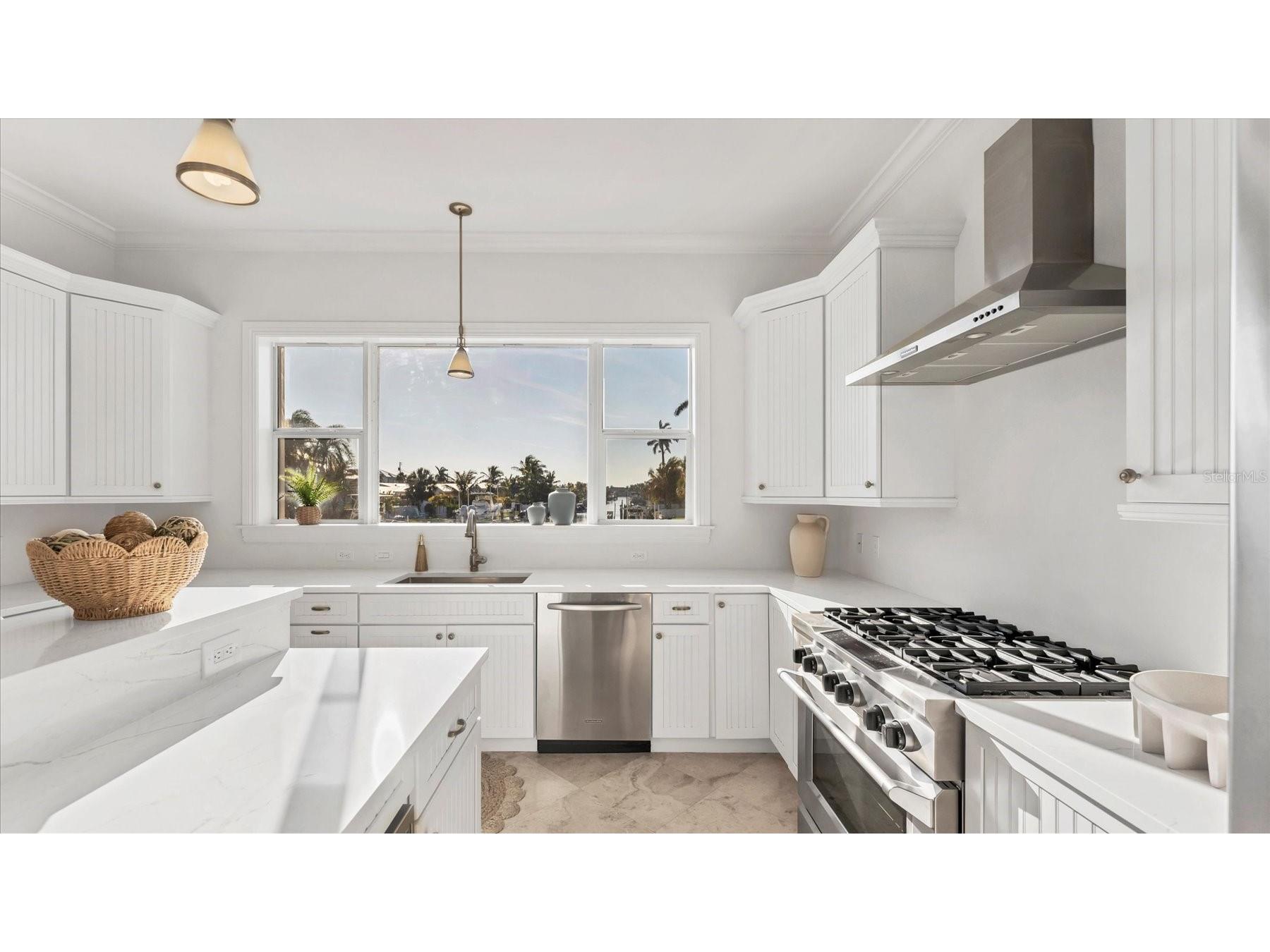 634 Key Royale Drive Holmes Beach FL 34217 A4683541 image9
