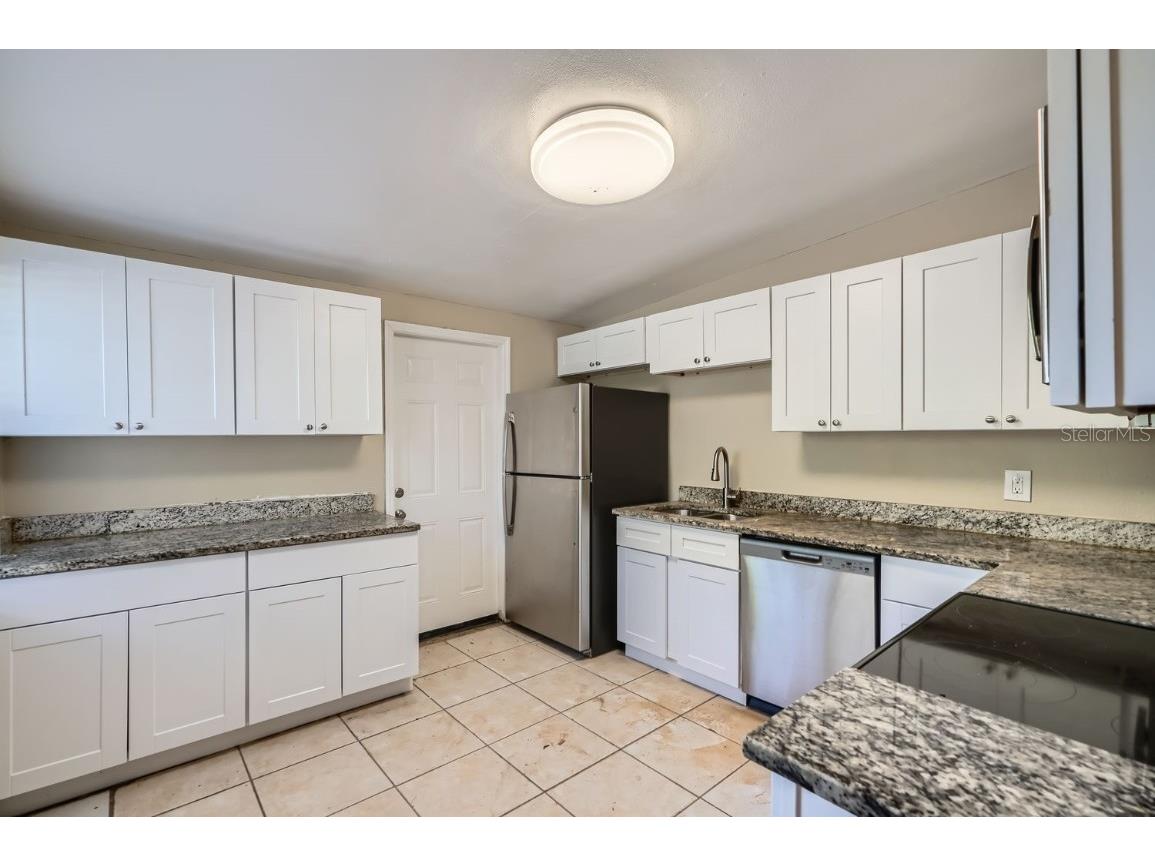 634 Newton Avenue S Saint Petersburg FL 33701 O6266919 image2