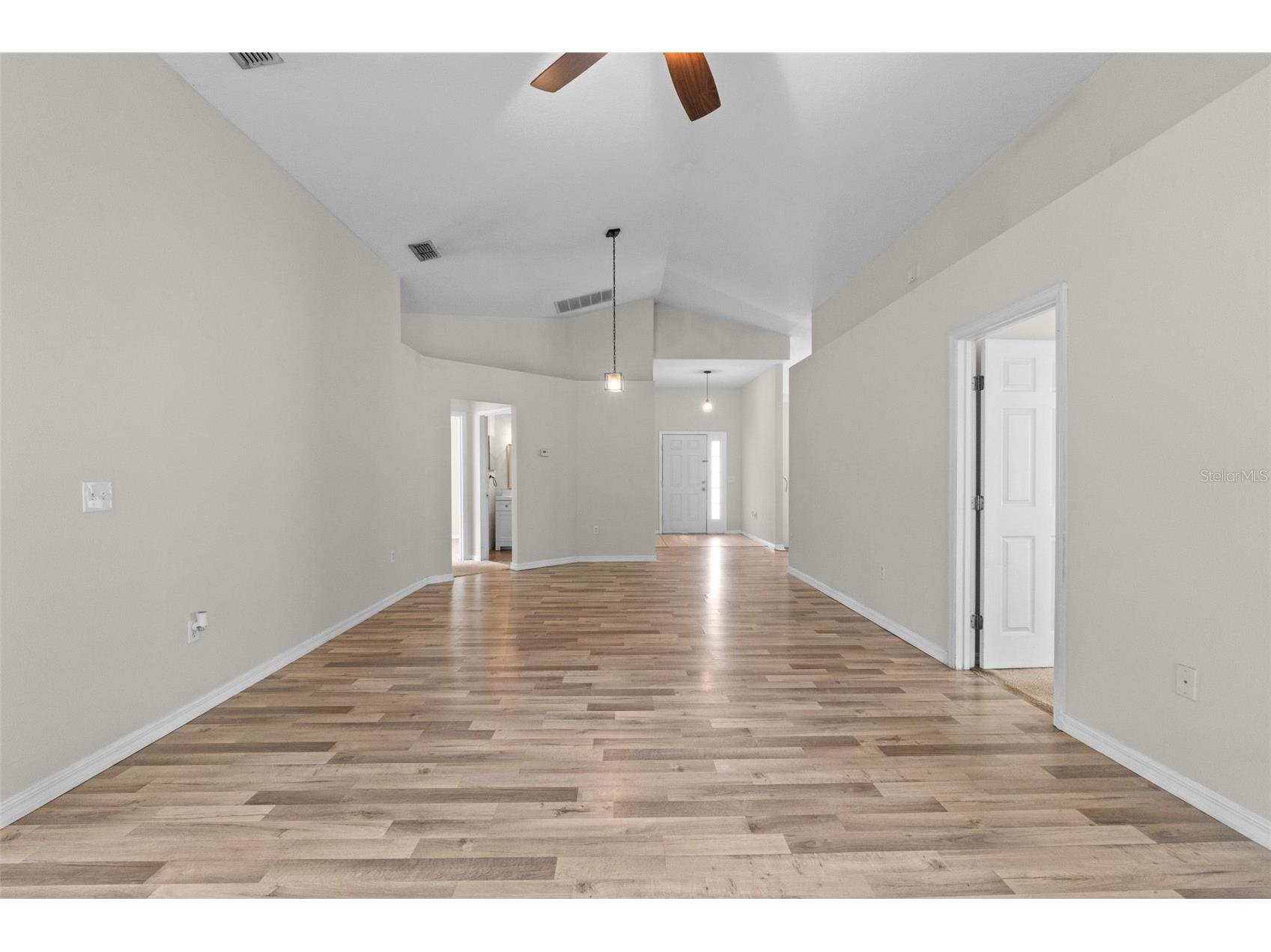 634 Spring Cavern Avenue Orange City FL 32763 O6421178 image17