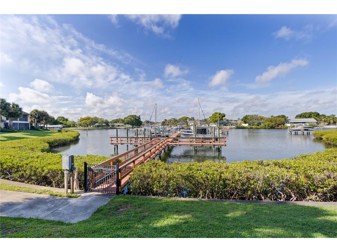 634 Yardarm Drive Apollo Beach FL 33572 A4572561 image1