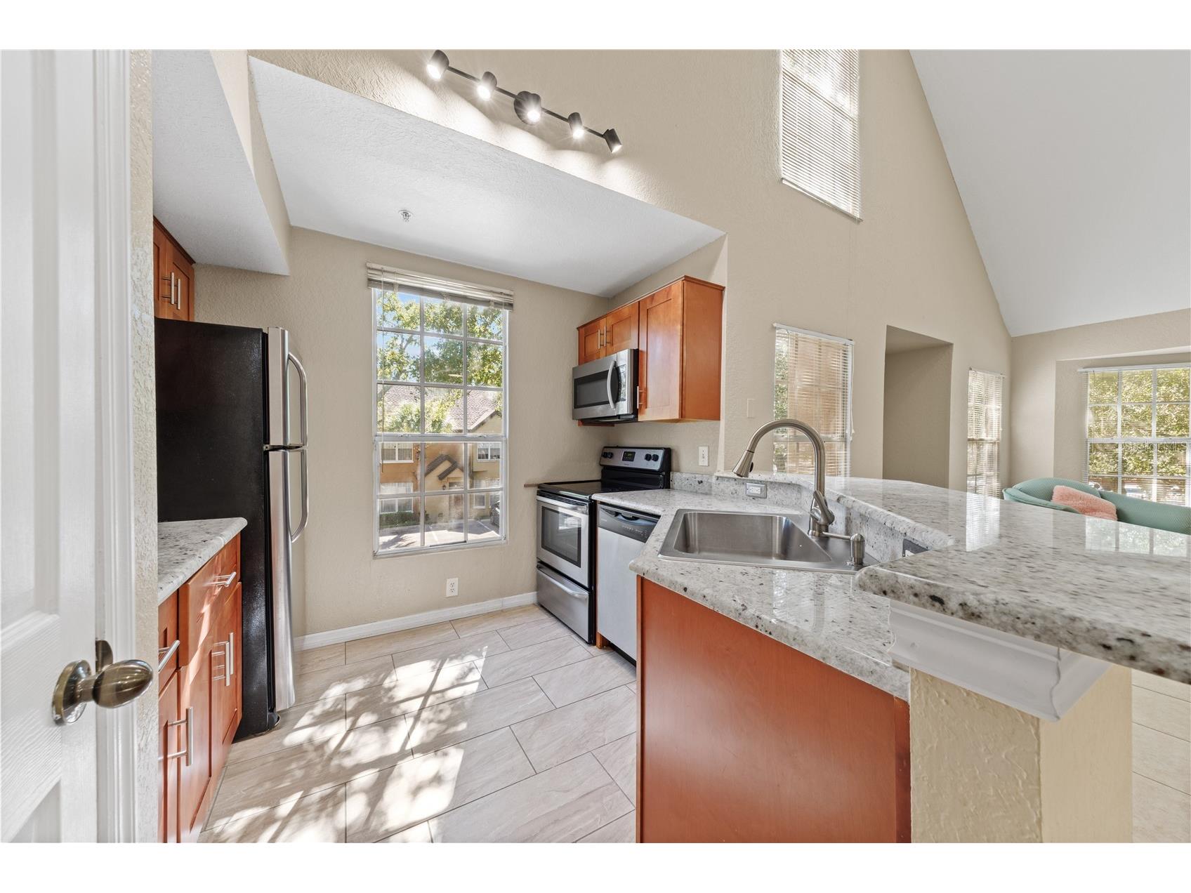 6340 Raleigh Street #1011 Orlando FL 32835 O6416928 image18