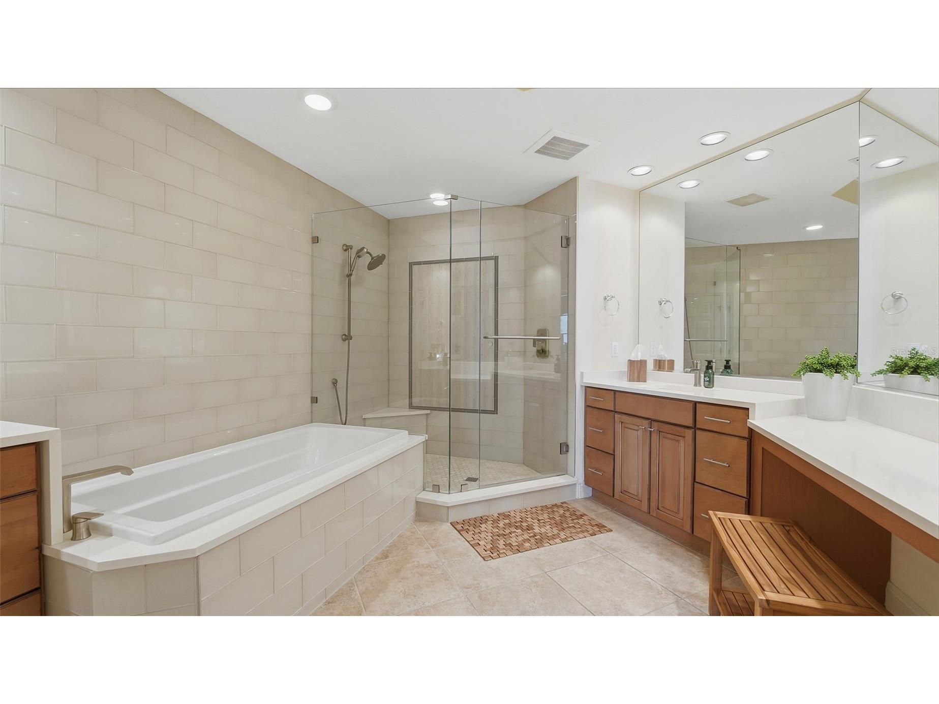 6340 Watercrest Way #301 Lakewood Ranch FL 34202 - LAKE UHILIEN A4682308 image31