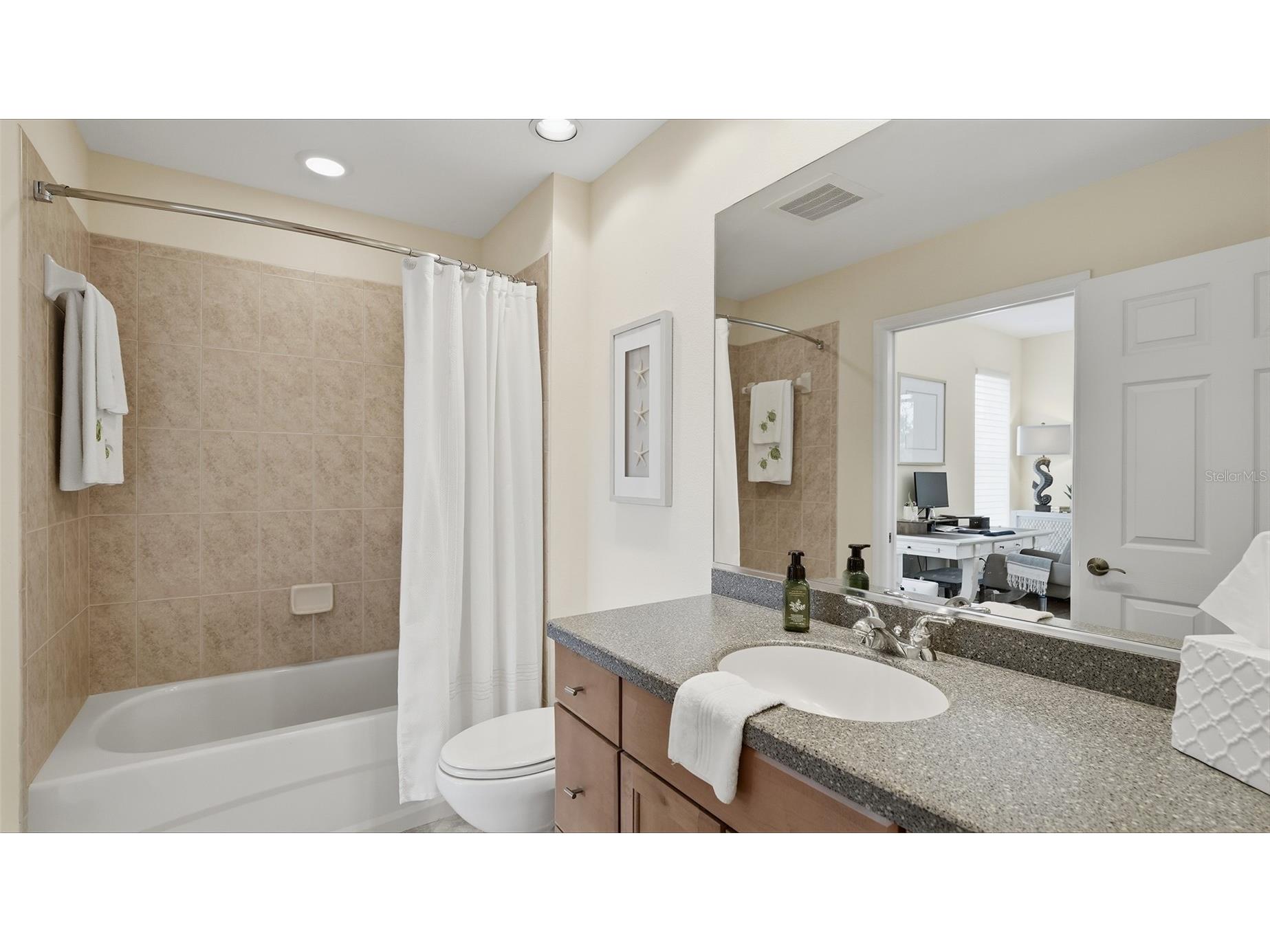 6340 Watercrest Way #301 Lakewood Ranch FL 34202 - LAKE UHILIEN A4682308 image42