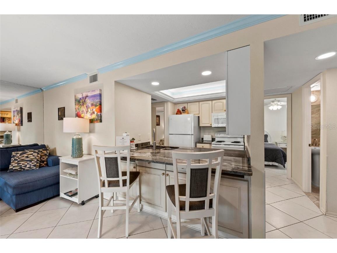 6342 Midnight Pass Road #212 Sarasota FL 34242 - GULF OF MEXICO A4676943 image9