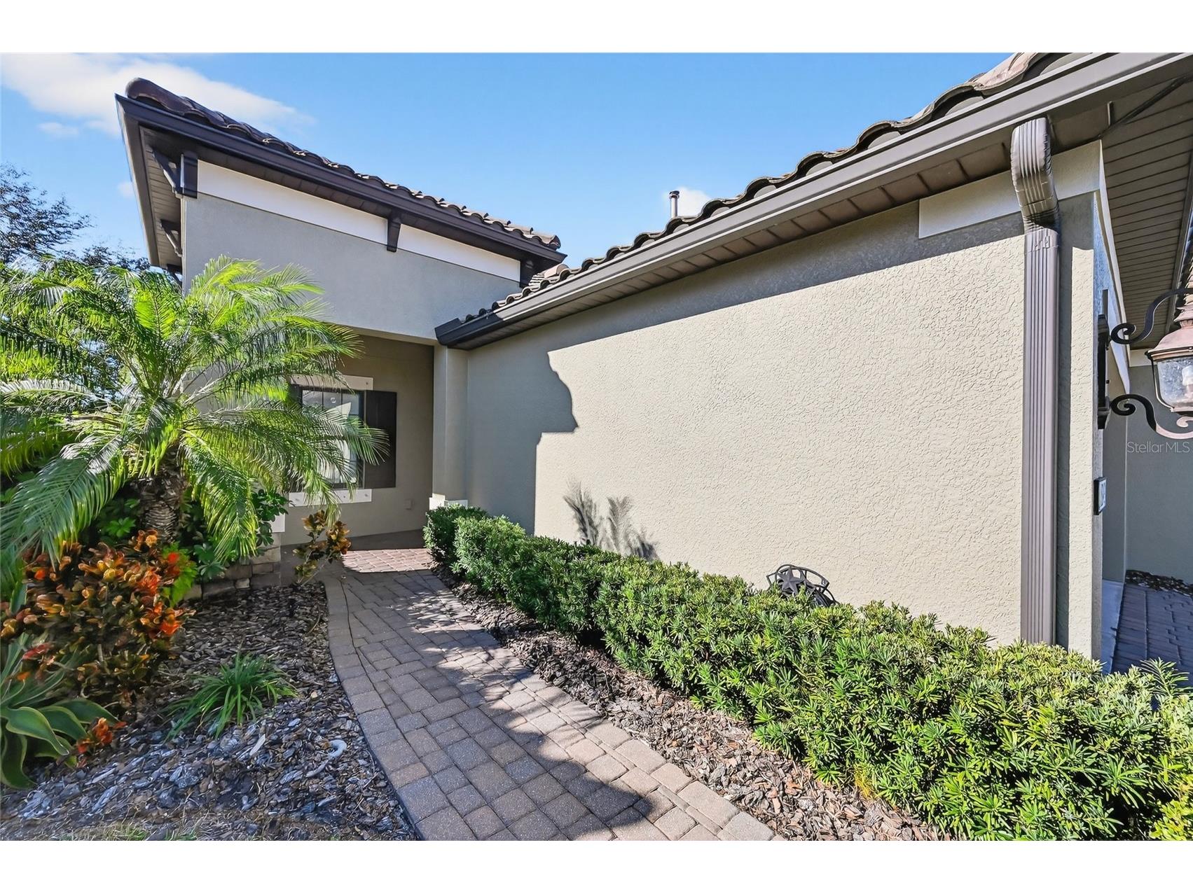 6342 Positano Court Sarasota FL 34243 A4678314 image3