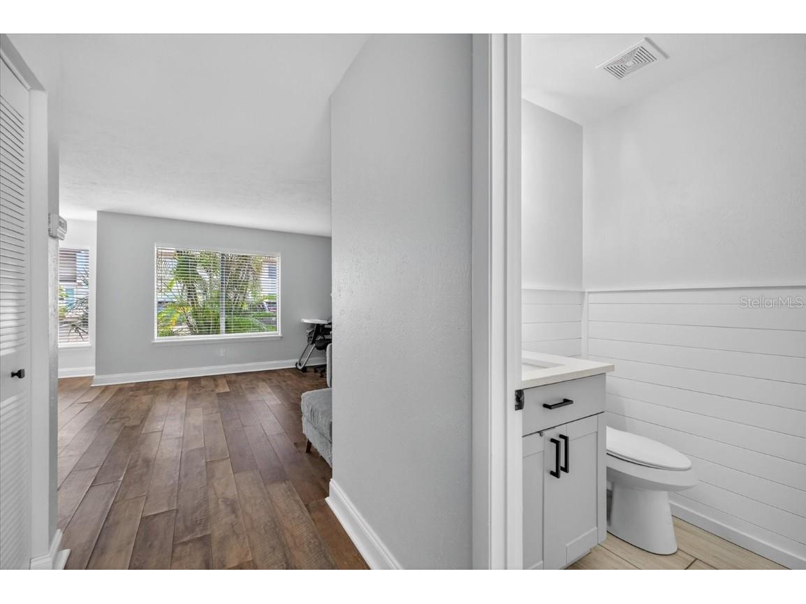 6343 23rd Street N Saint Petersburg FL 33702 W7878955 image8