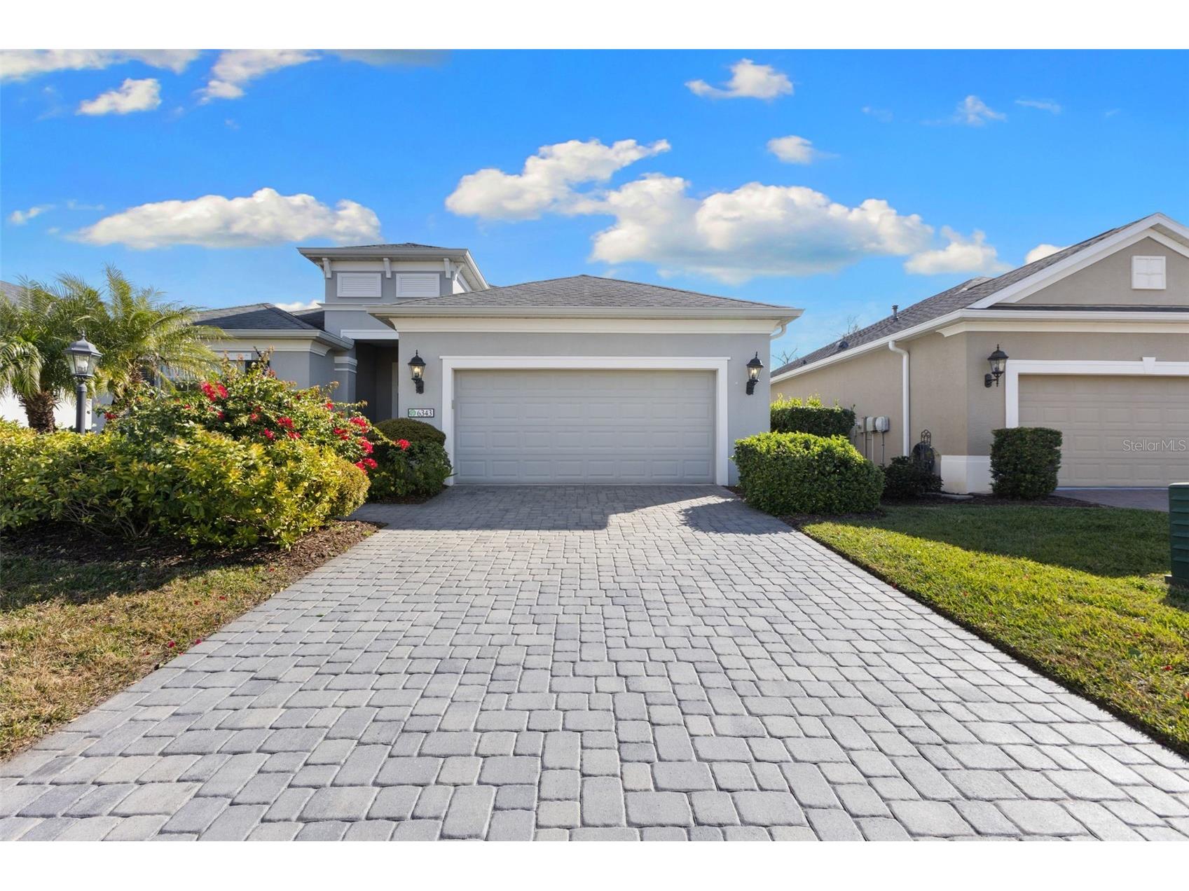 6343 Laurel Wood Run Sarasota FL 34243 A4680976 image1