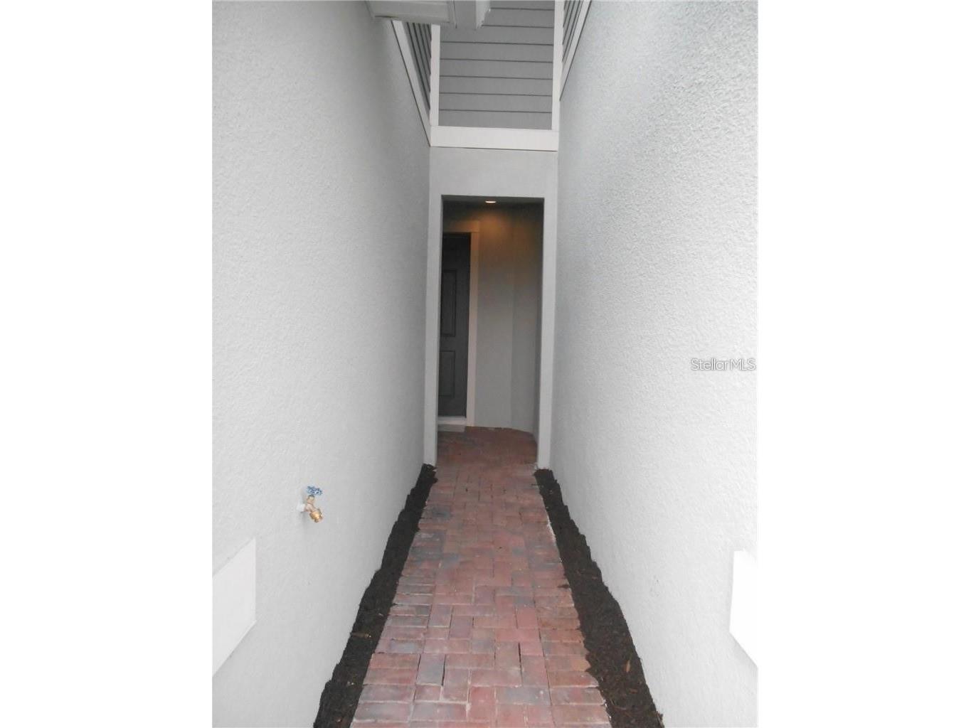 6344 Camino Drive Apollo Beach FL 33572 TB8519215 image2