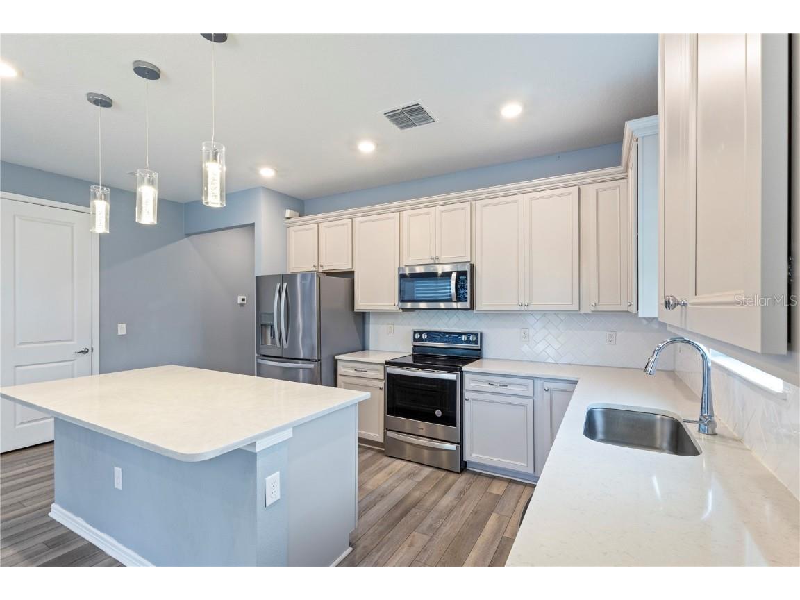 6345 Bradford Woods Drive Zephyrhills FL 33542 TB8412669 image25