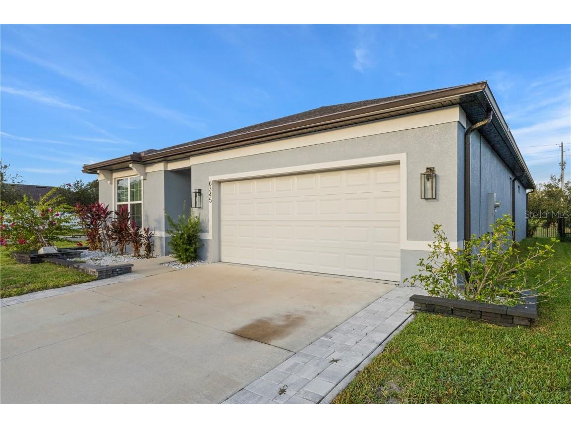 6345 Bradford Woods Drive Zephyrhills FL 33542 TB8412669 image3