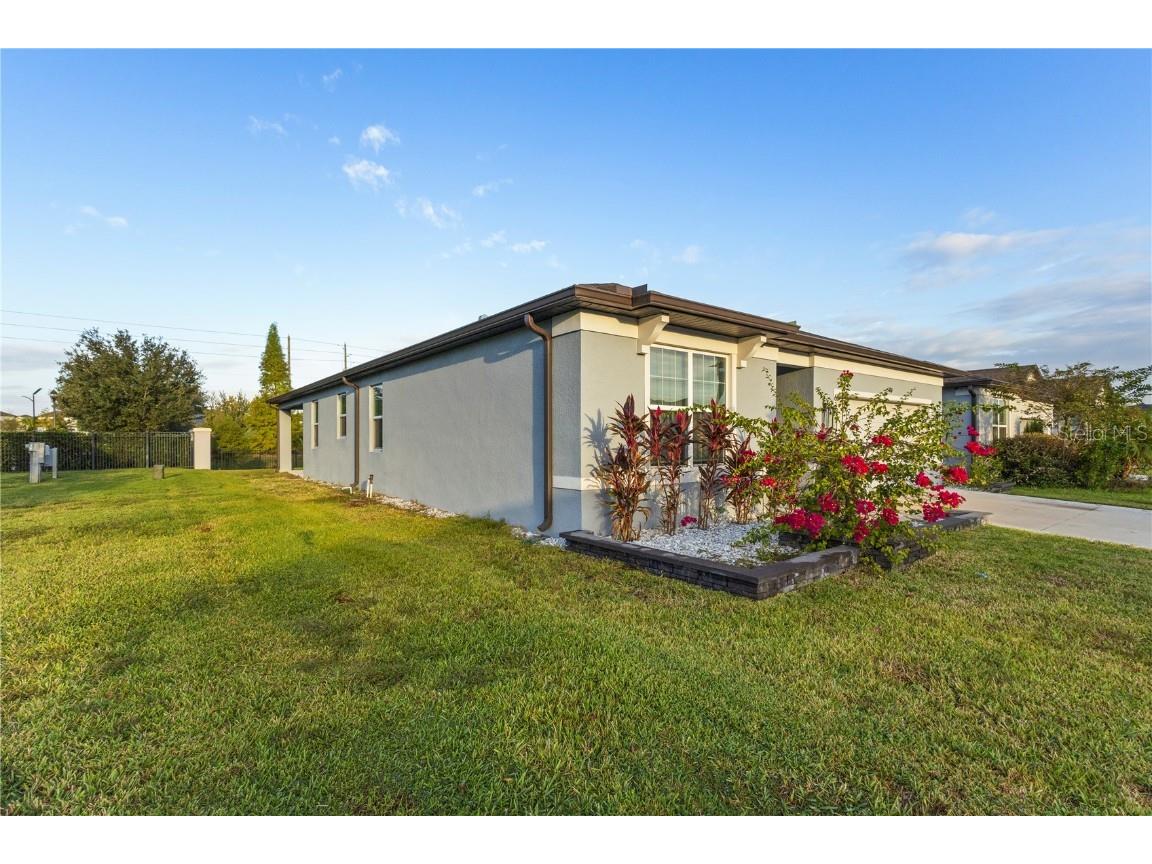 6345 Bradford Woods Drive Zephyrhills FL 33542 TB8412669 image4