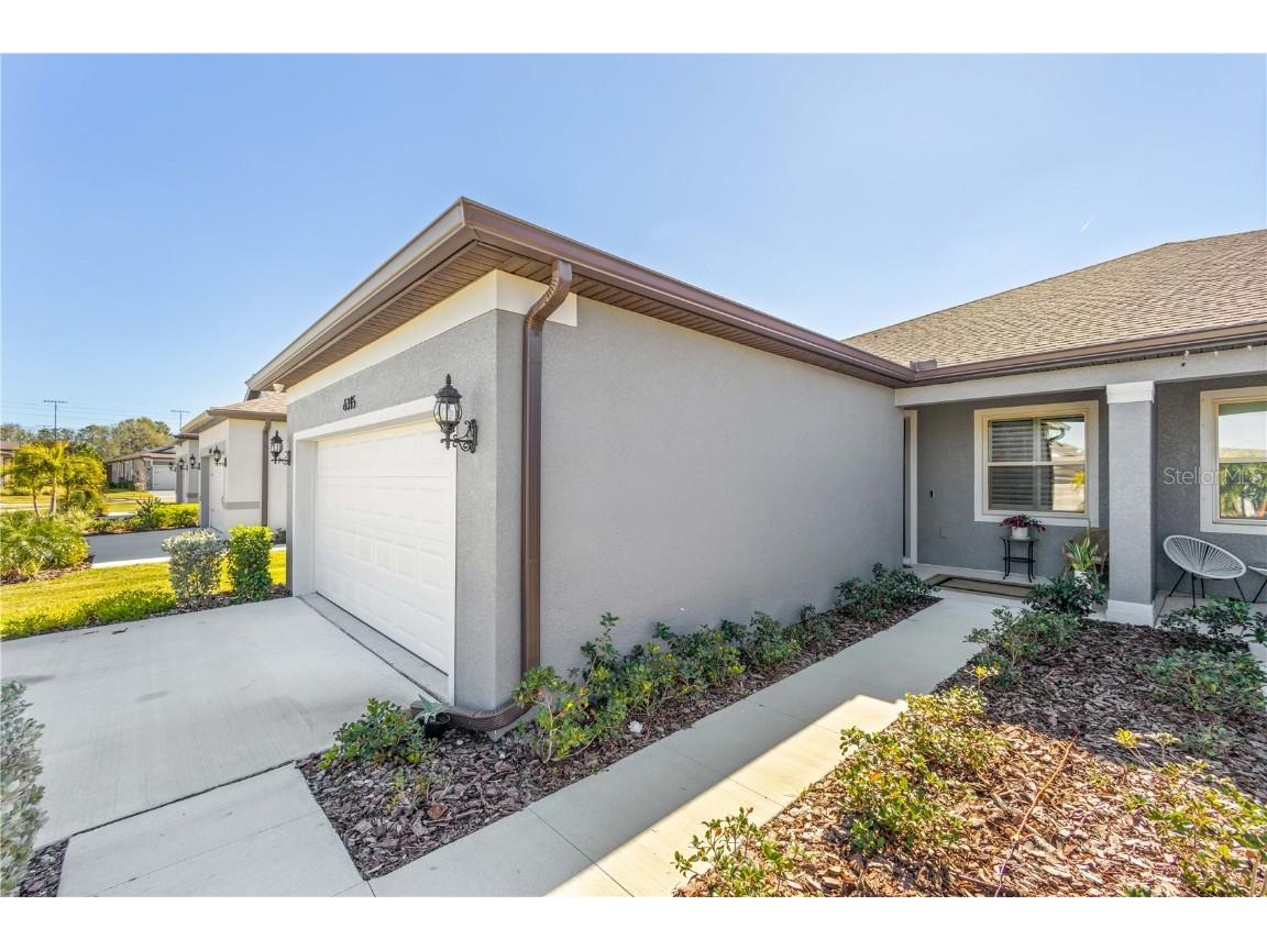 6345 Cliveden Court Apollo Beach FL 33572 A4557793 image1