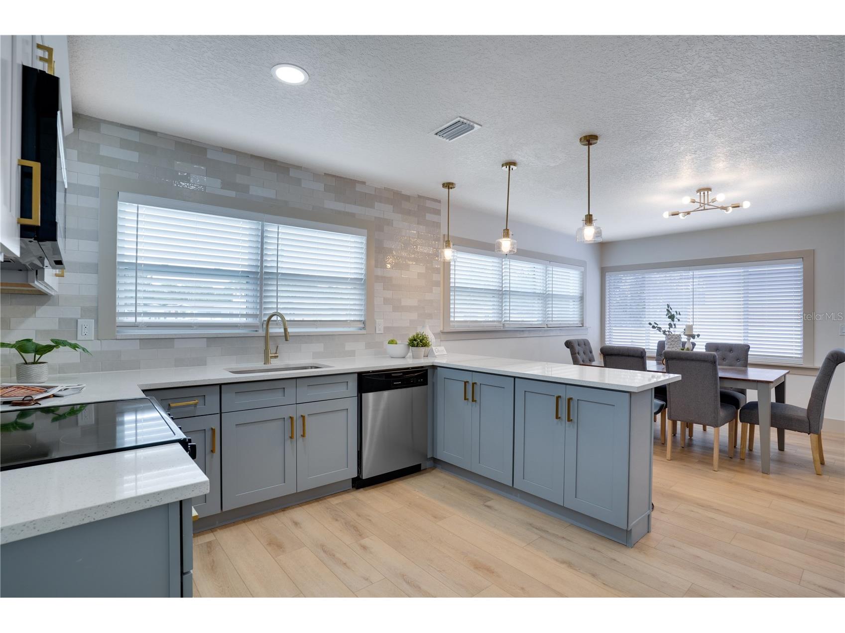 6346 35th Avenue N Saint Petersburg FL 33710 TB8515129 image8
