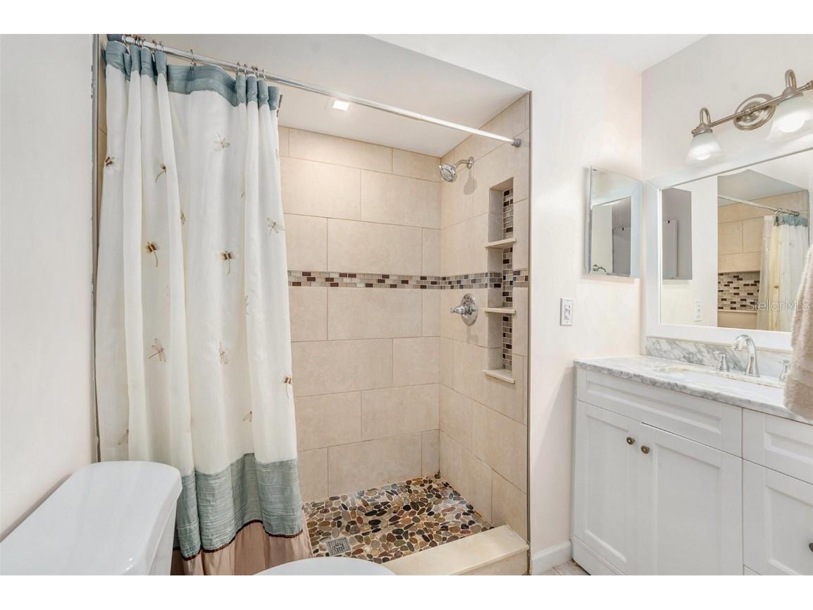 6346 Bonnie Bay Circle N Pinellas Park FL 33781 - DRAINAG CREEK TB8394131 image11