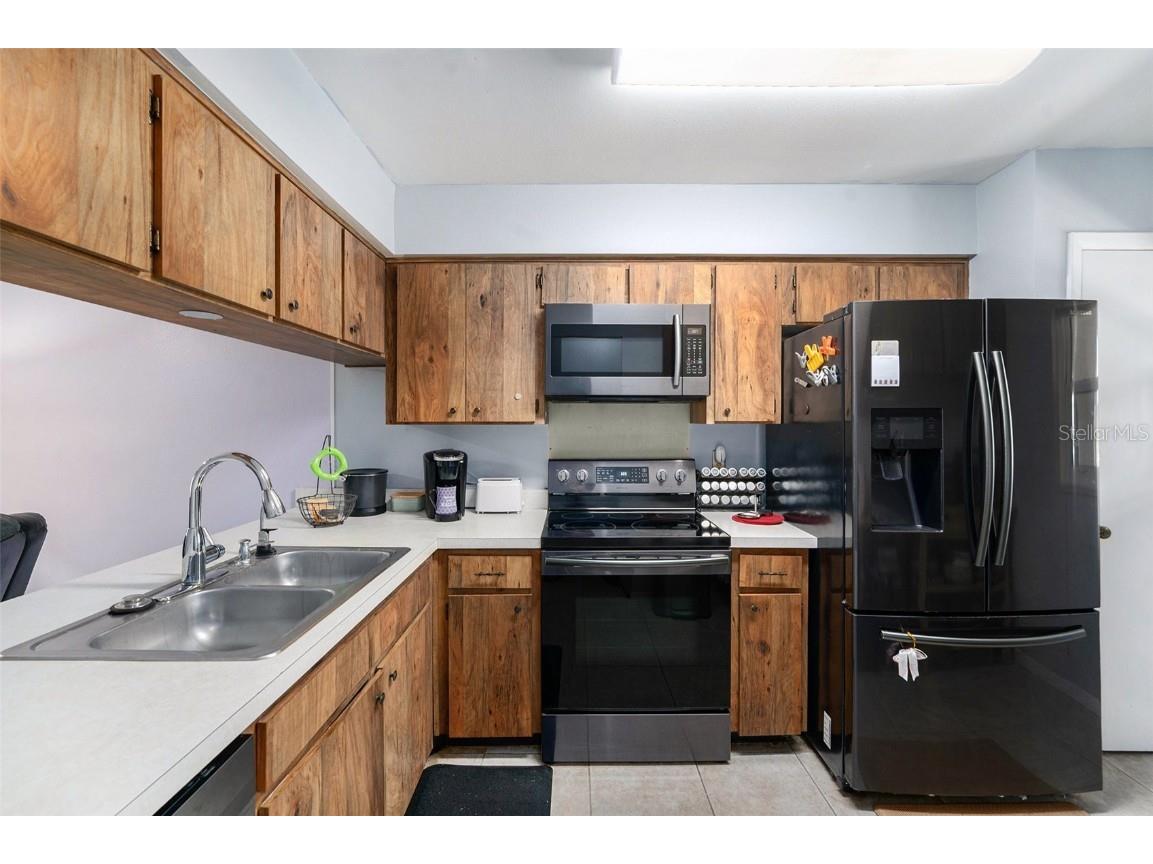 6346 Bonnie Bay Circle N Pinellas Park FL 33781 - DRAINAG CREEK TB8394131 image4