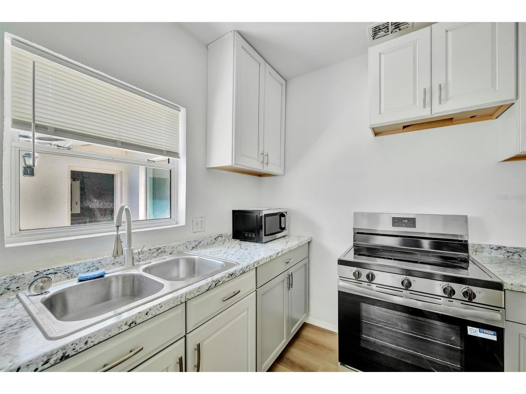 6348 7th Avenue N Saint Petersburg FL 33710 TB8493128 image13
