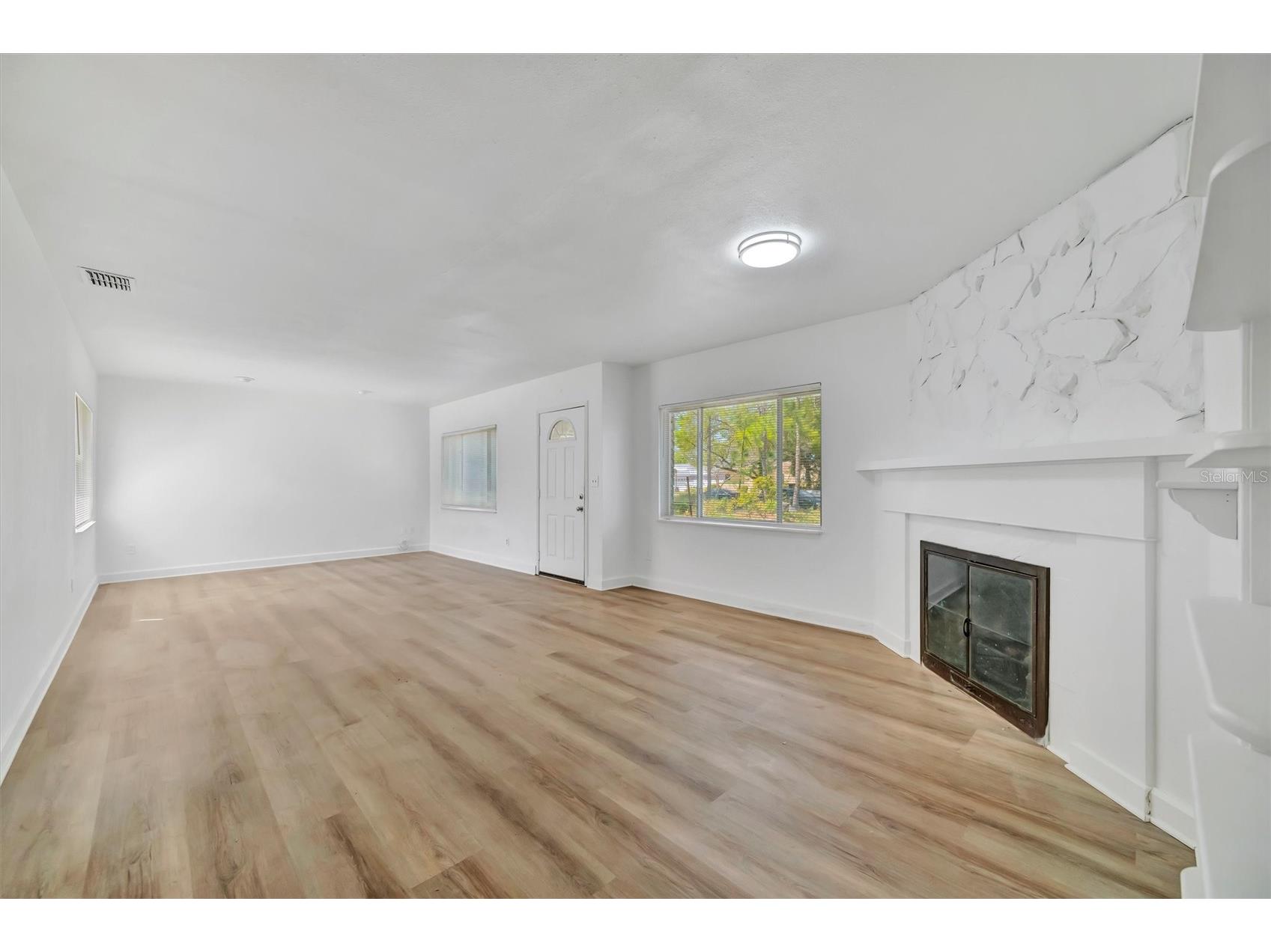 6348 7th Avenue N Saint Petersburg FL 33710 TB8493128 image3