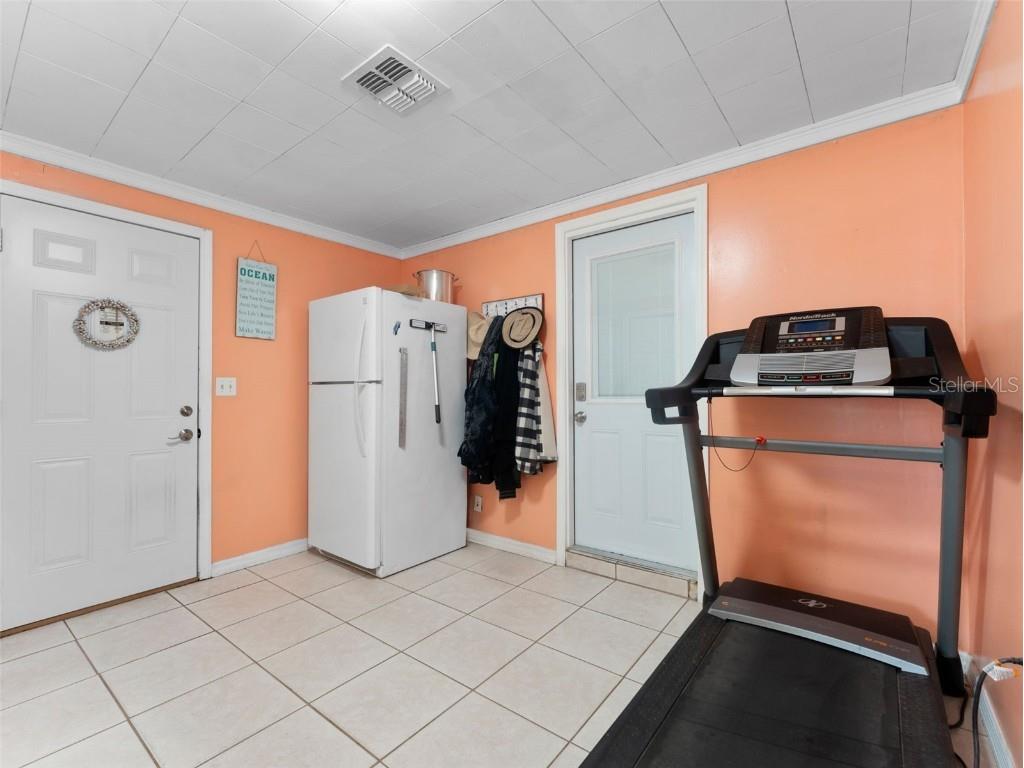 6349 10th Avenue S Gulfport FL 33707 TB8440985 image24