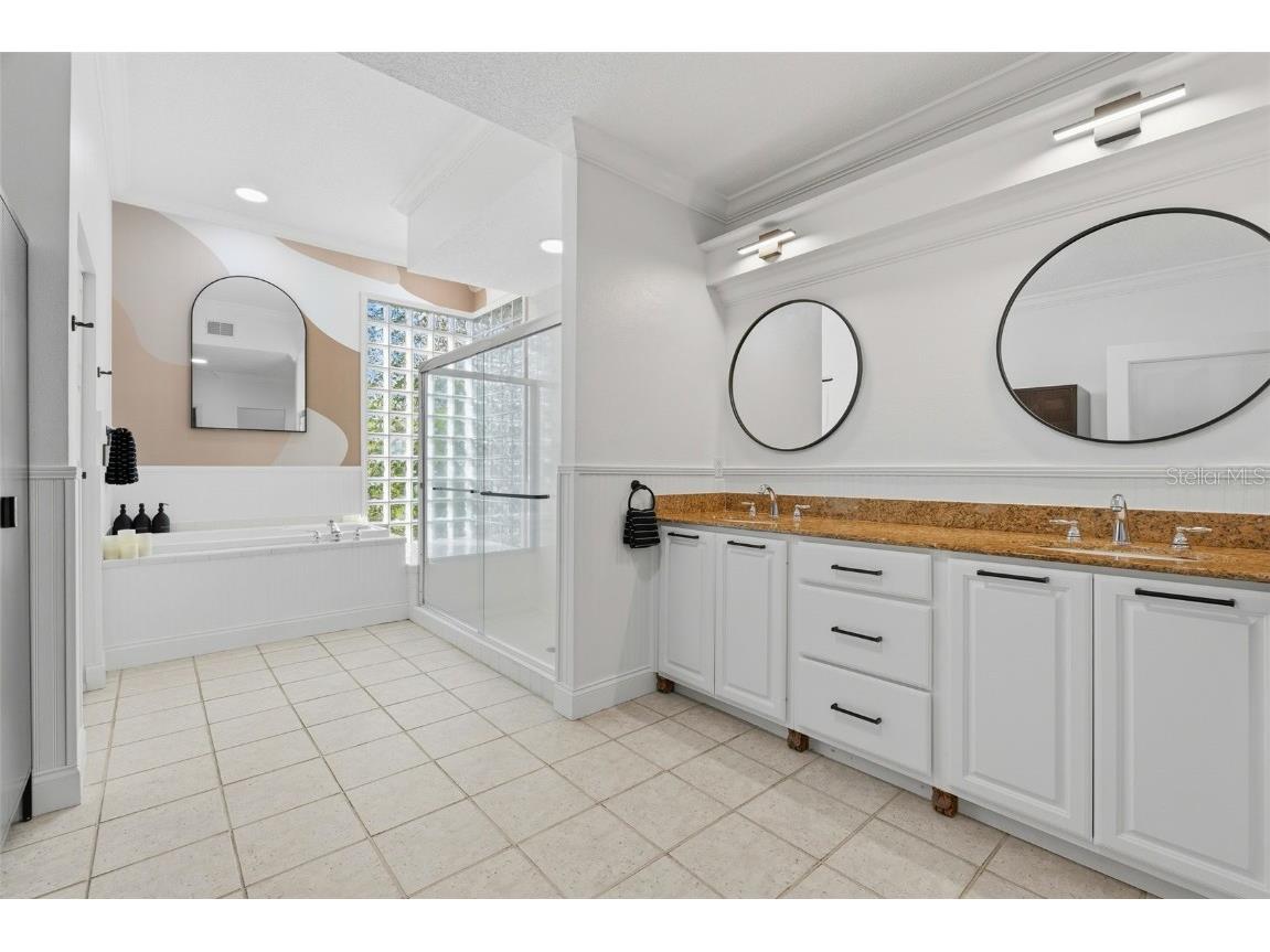 6349 Ravenwood Way Sarasota FL 34243 A4674355 image26