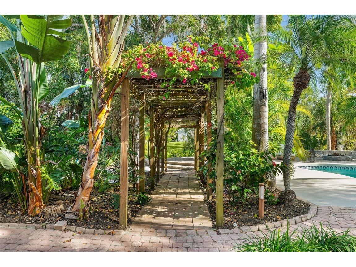 6349 Ravenwood Way Sarasota FL 34243 A4674355 image49