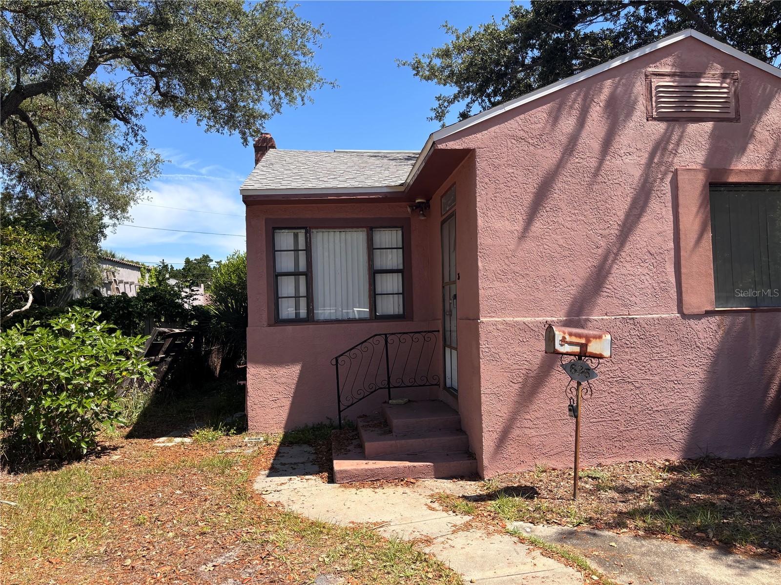 635 30th Avenue S Saint Petersburg FL 33705 TB8504495 image1