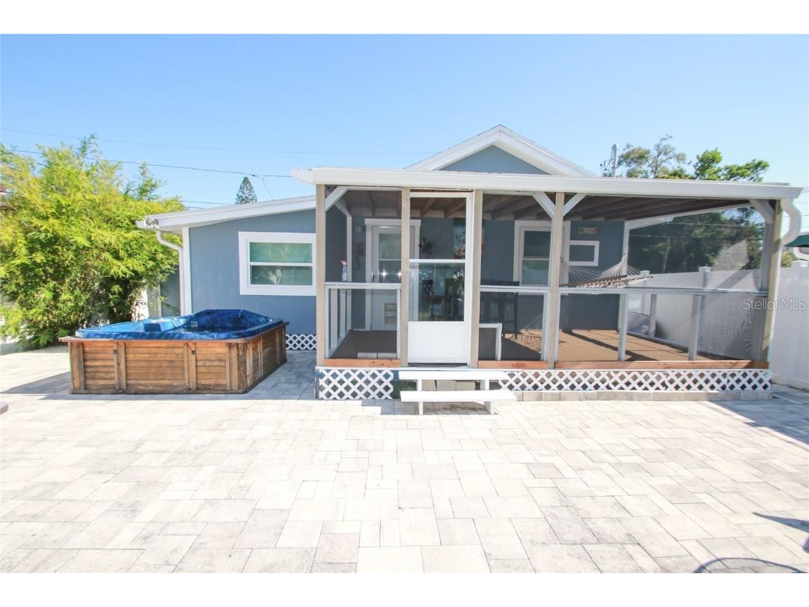 635 34th Avenue N Saint Petersburg FL 33704 U8209738 image1